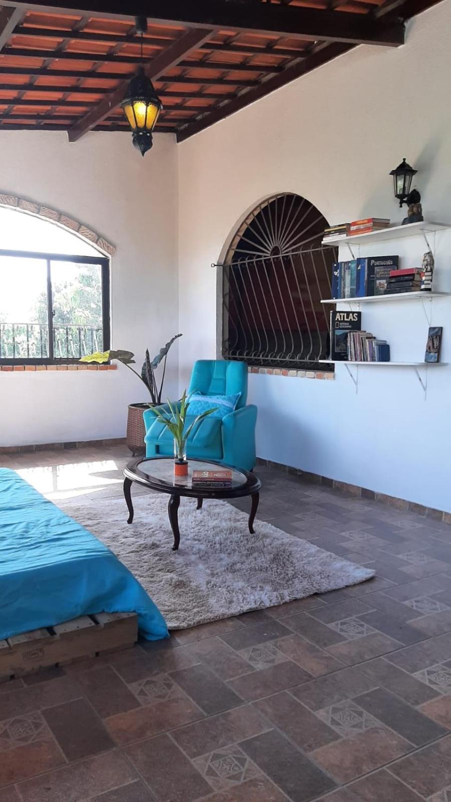 Family Room With Balcony photo 2