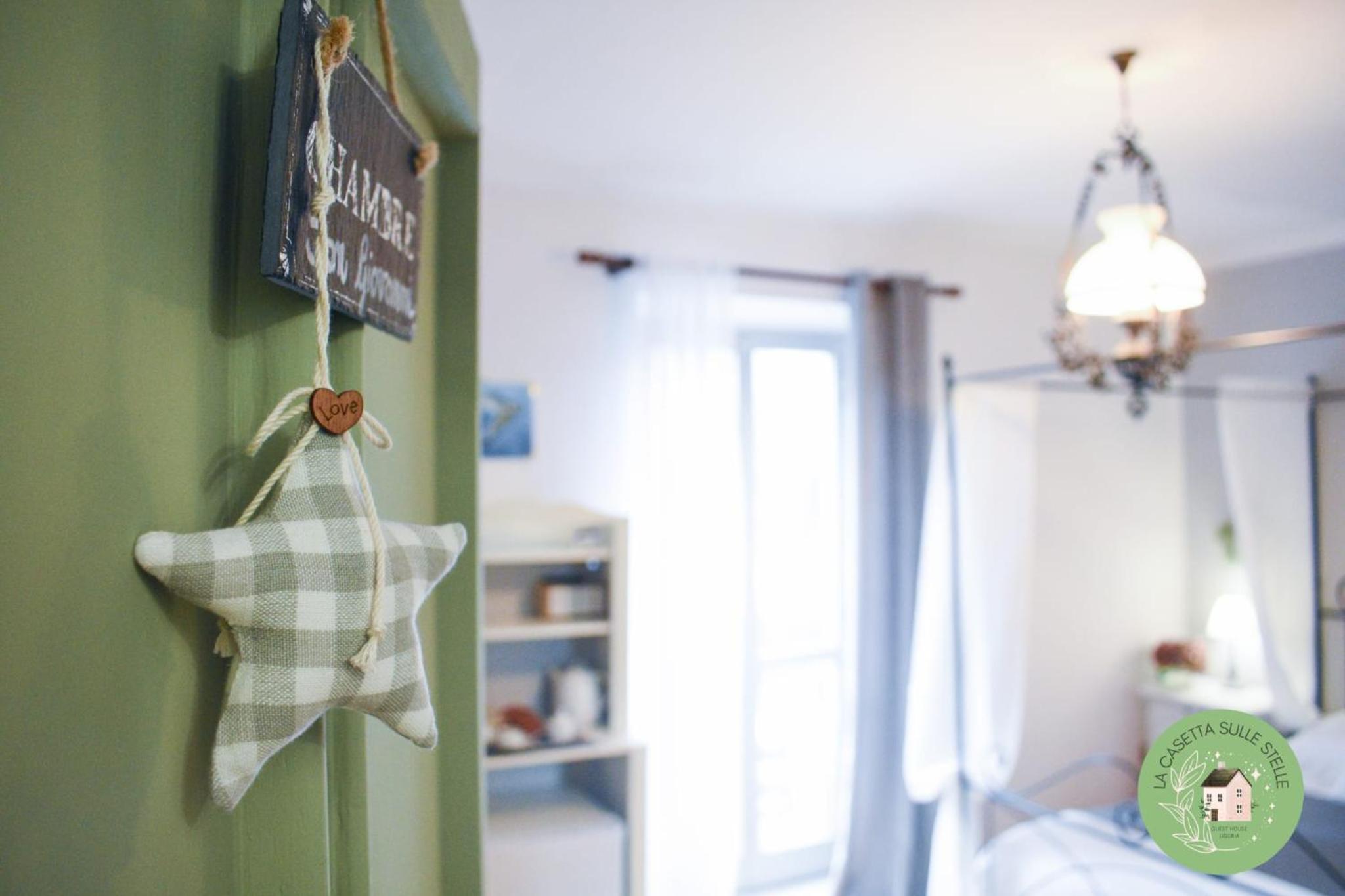 Double Room with Balcony - Photo 13