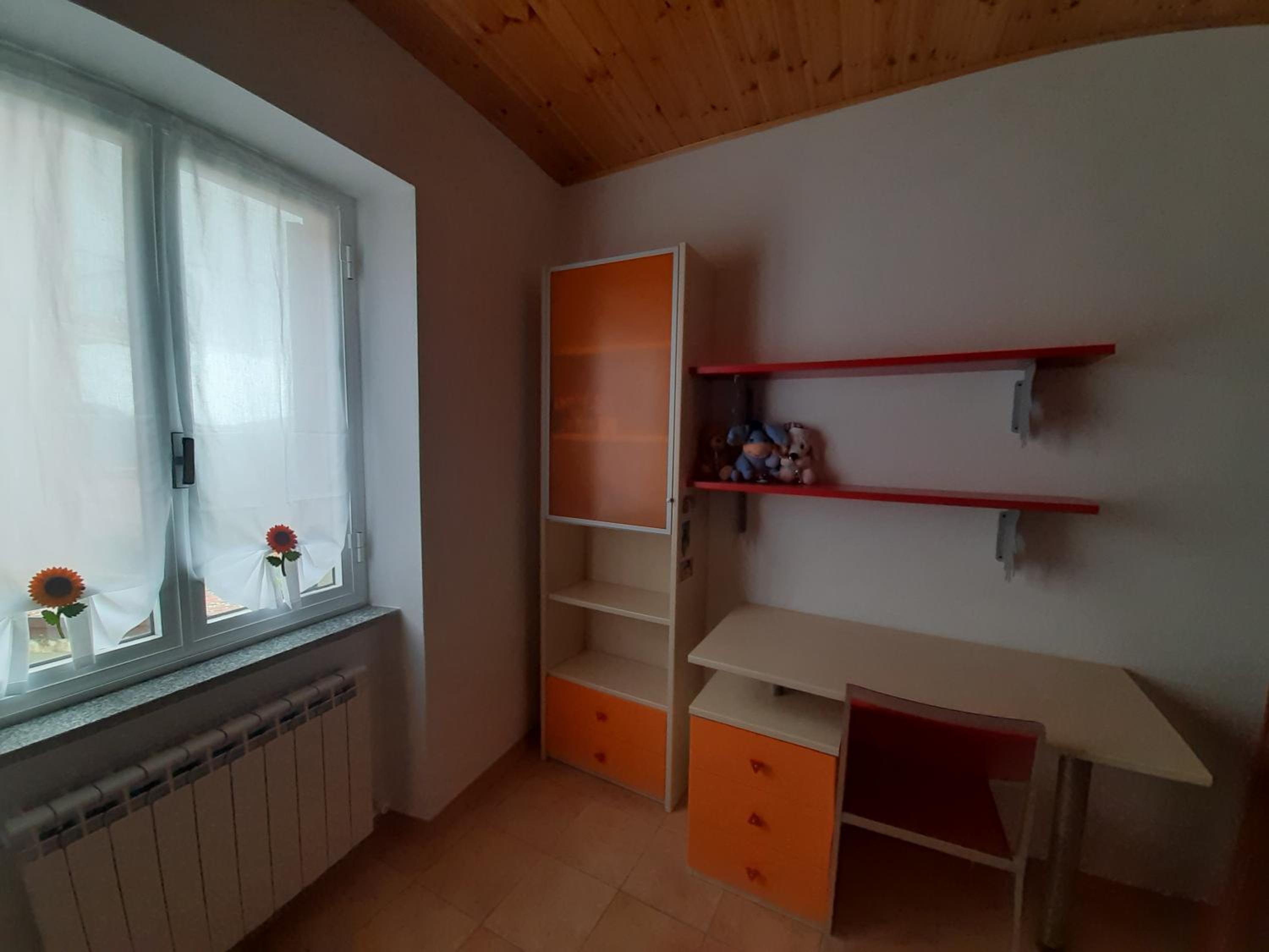 Two-Bedroom House photo 3