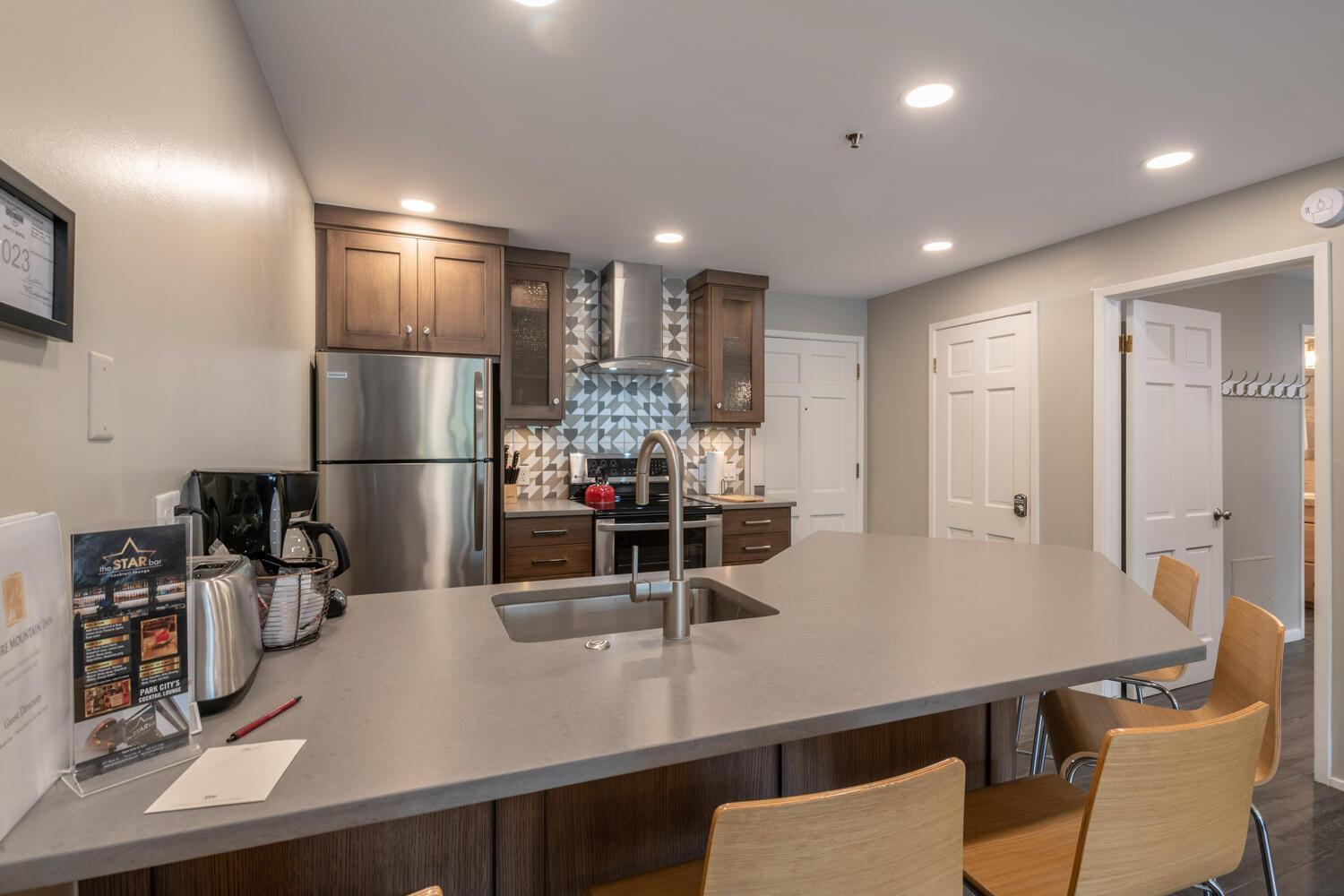 One-Bedroom Apartment - Photo 9