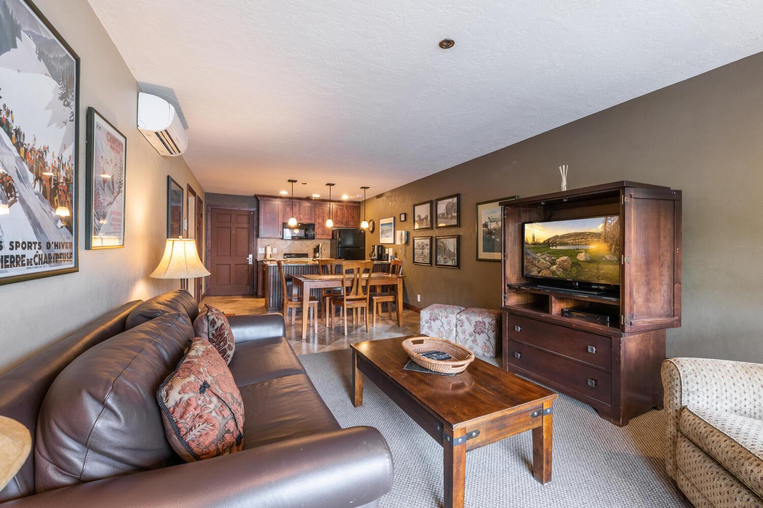 One-Bedroom Apartment - Photo 12