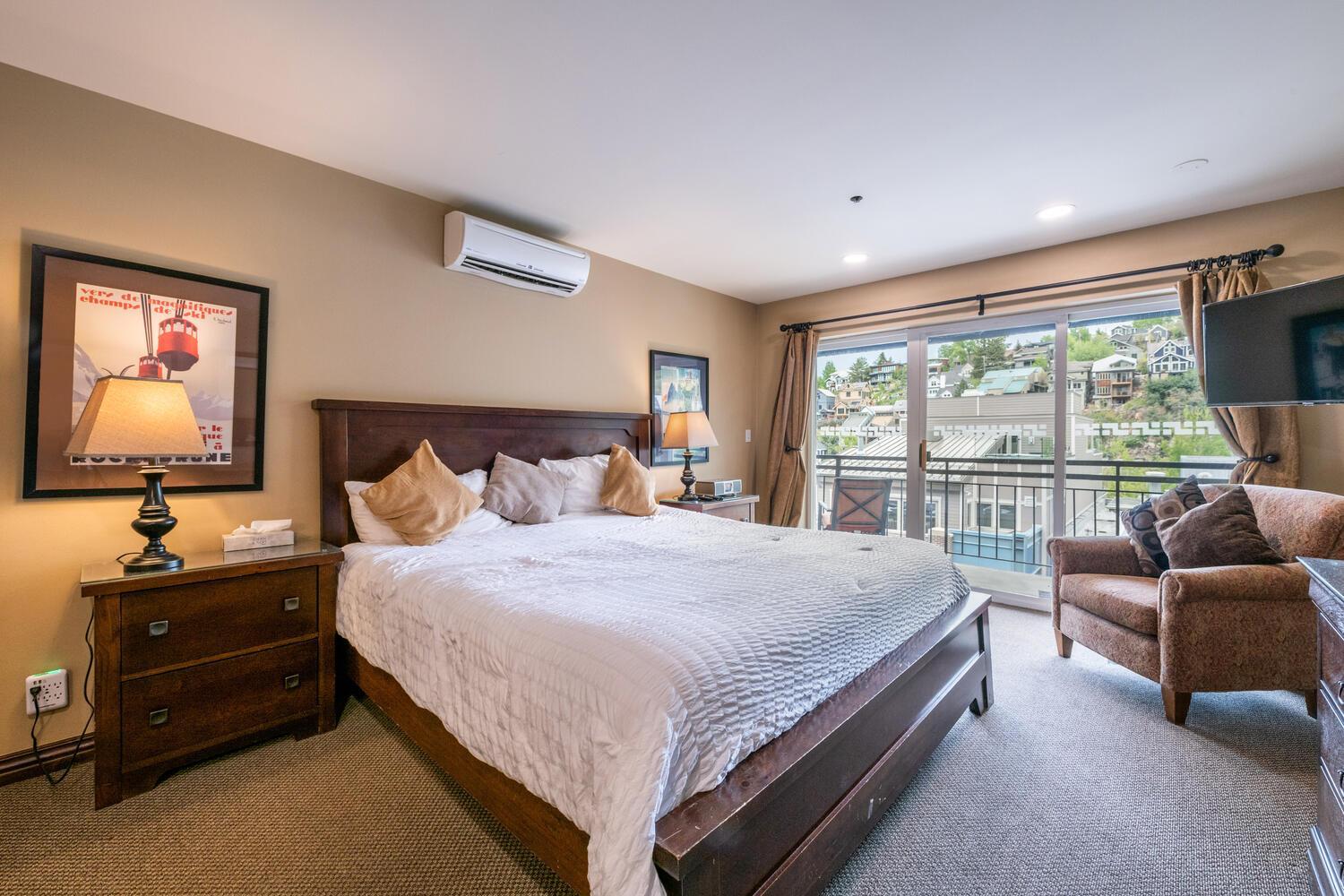 One-Bedroom Apartment - Photo 26