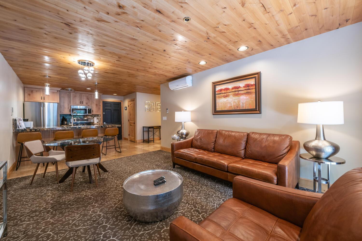 One-Bedroom Apartment - Photo 10