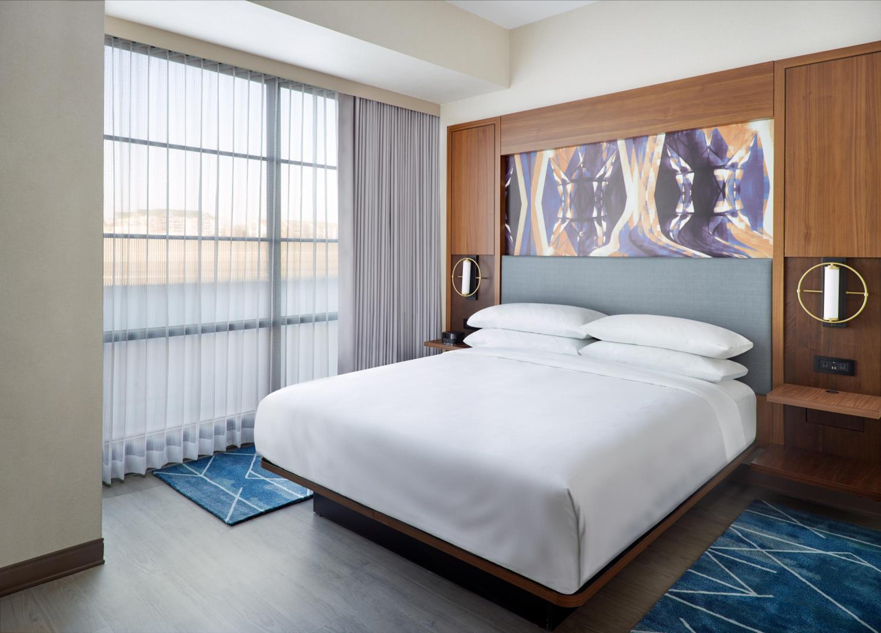 One-Bedroom Suite - Club Lounge Access photo 1