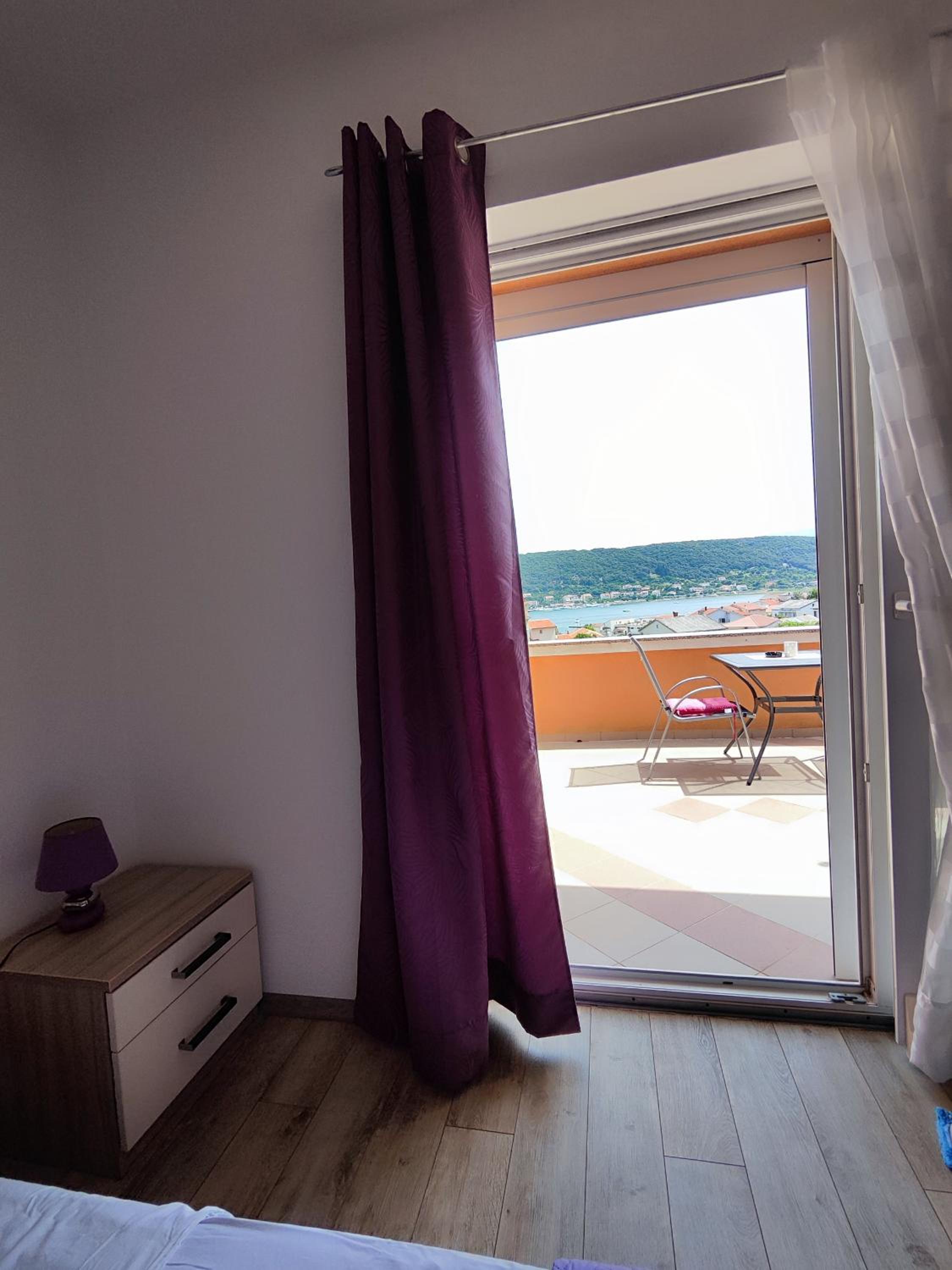Studio with Balcony and Sea View - Photo 3