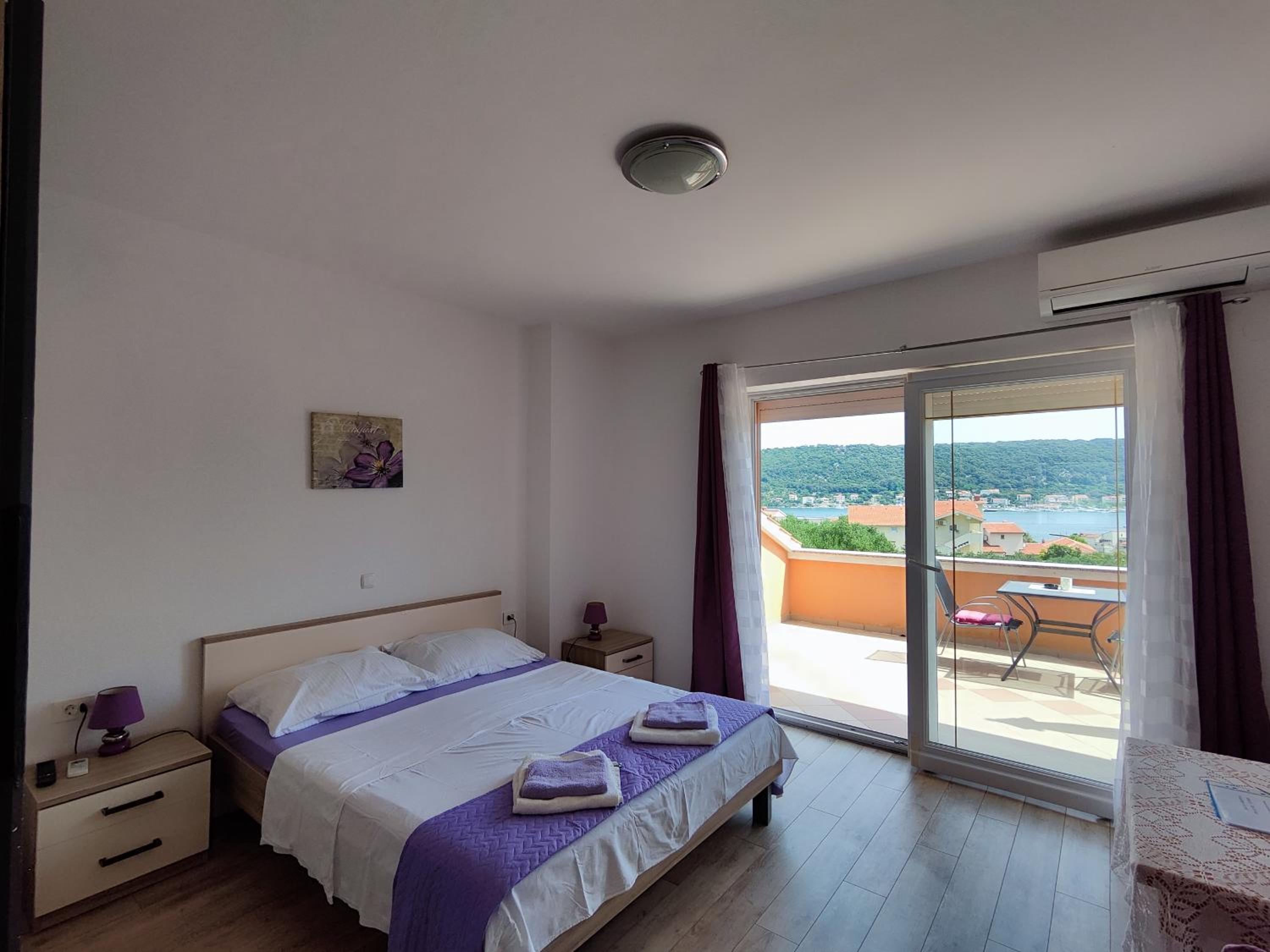 Studio with Balcony and Sea View - Photo 2