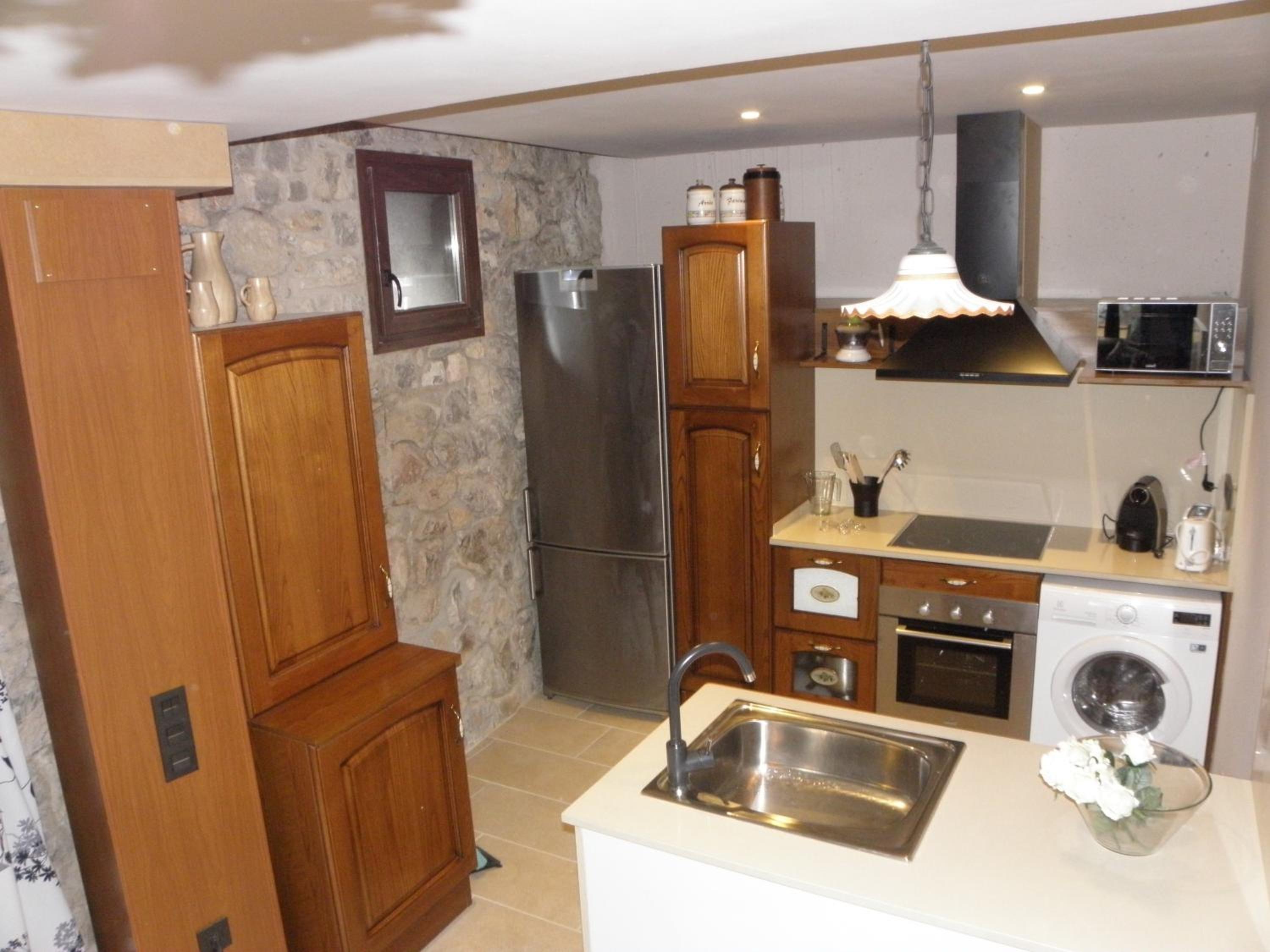 Three-Bedroom Villa photo 2
