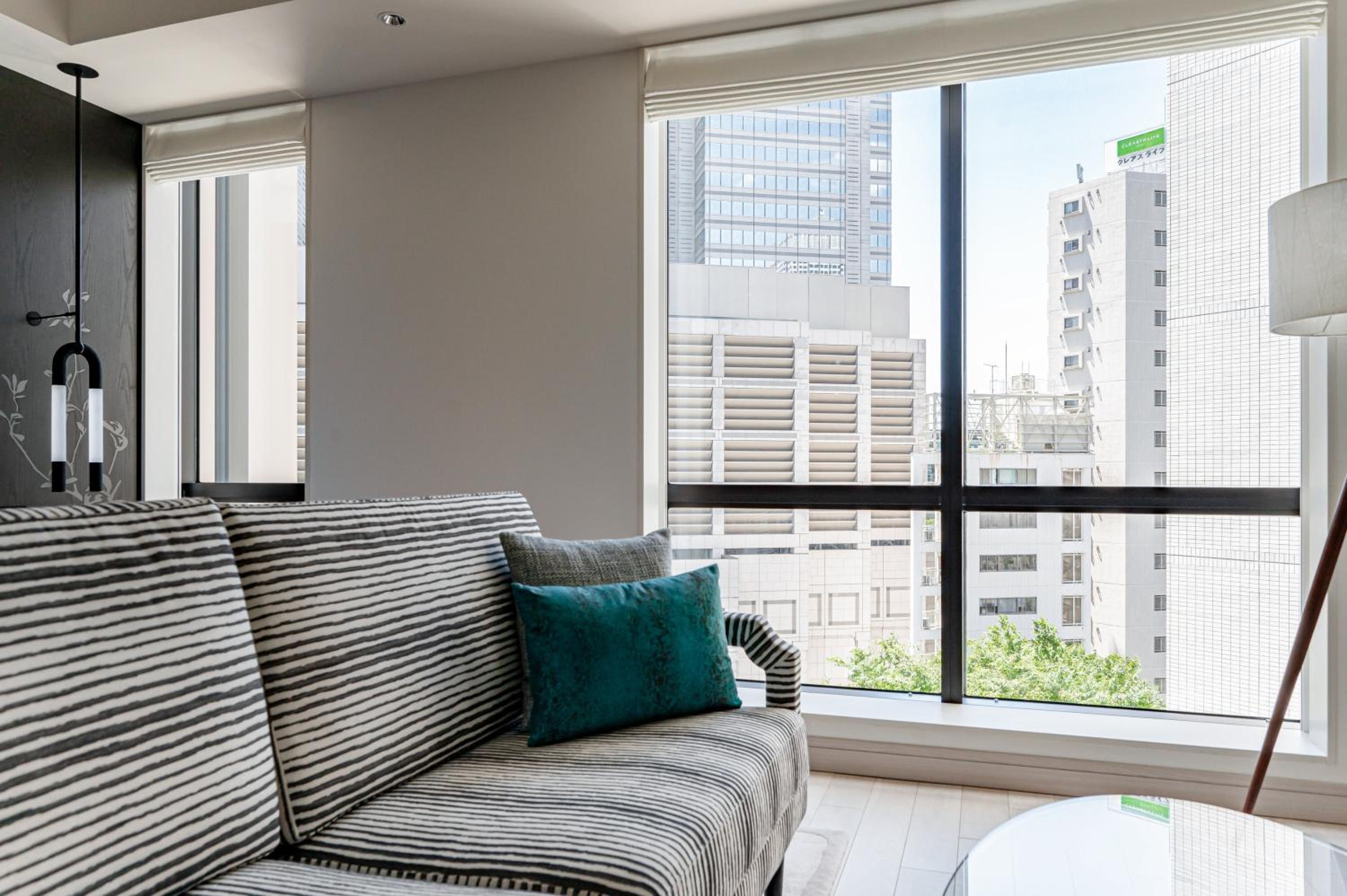 Premium King Room photo 2