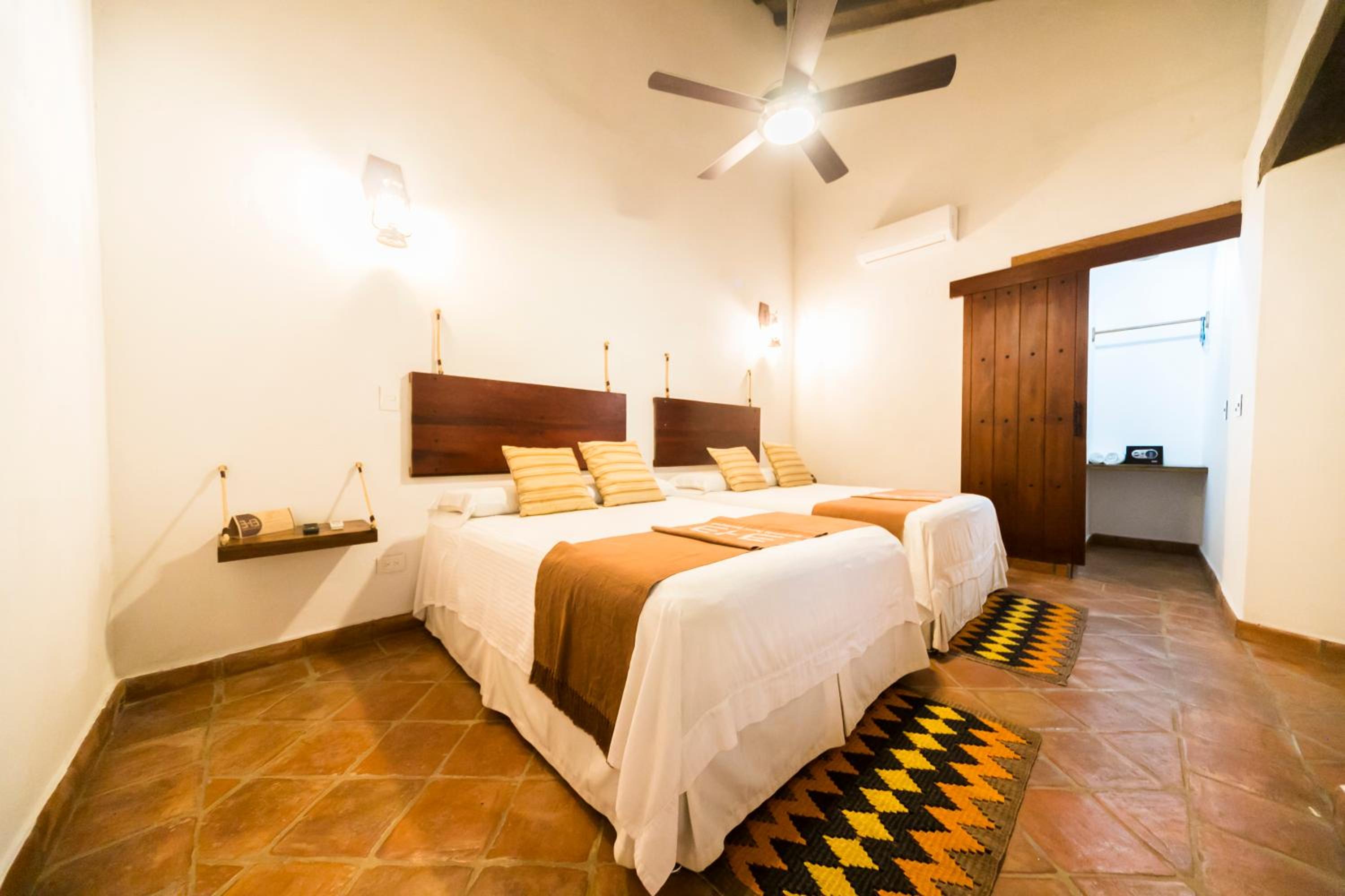 Double or Twin Room photo 3