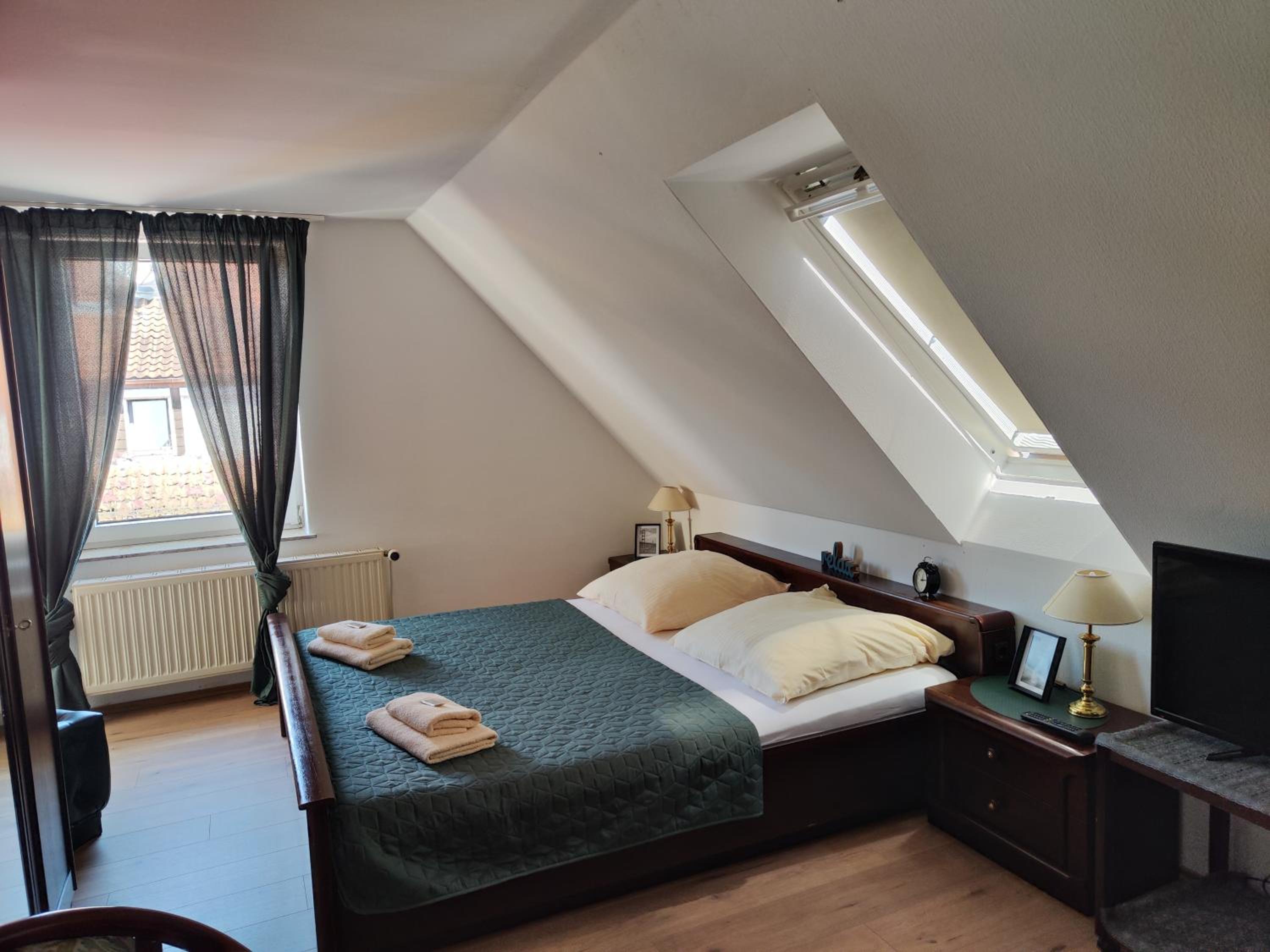 Triple Room with Private Bathroom photo 1