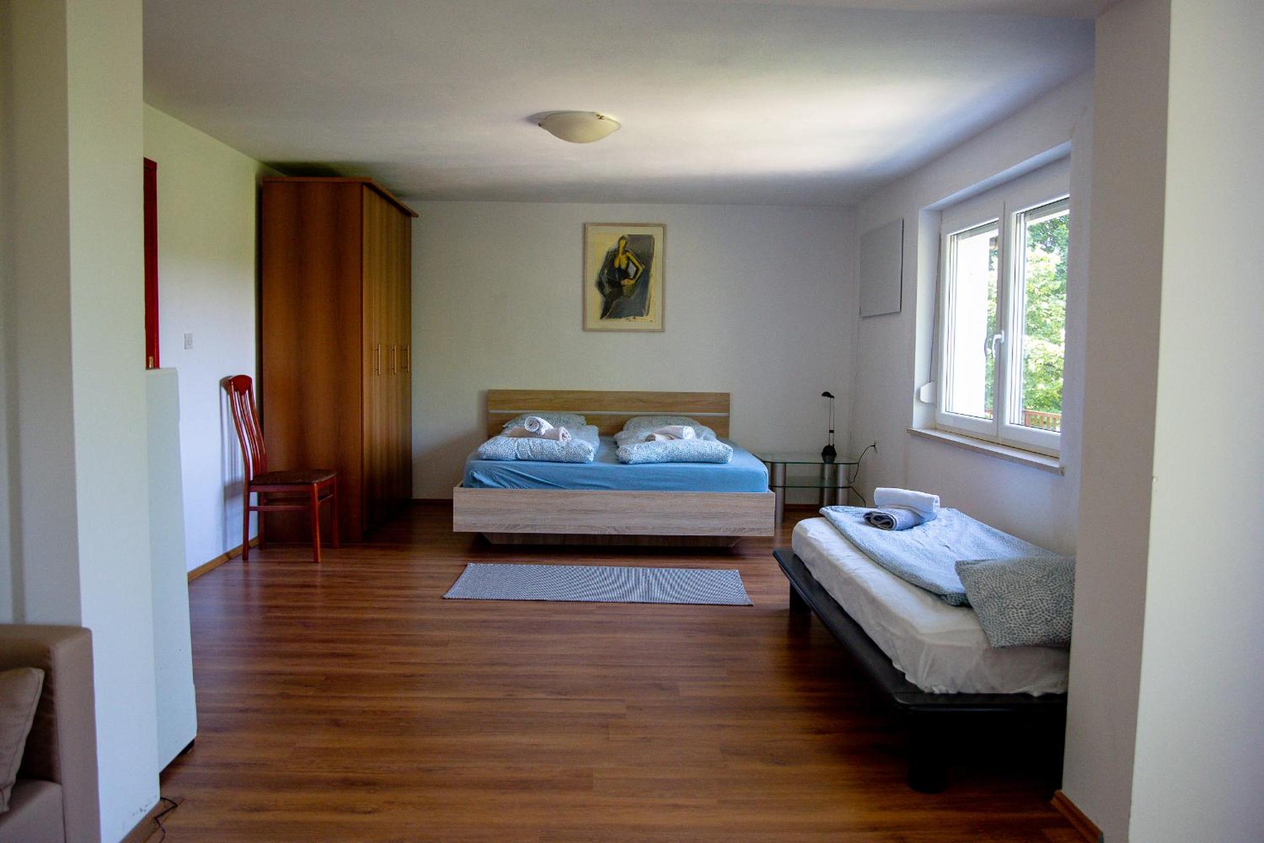 Three bedroom house photo 2