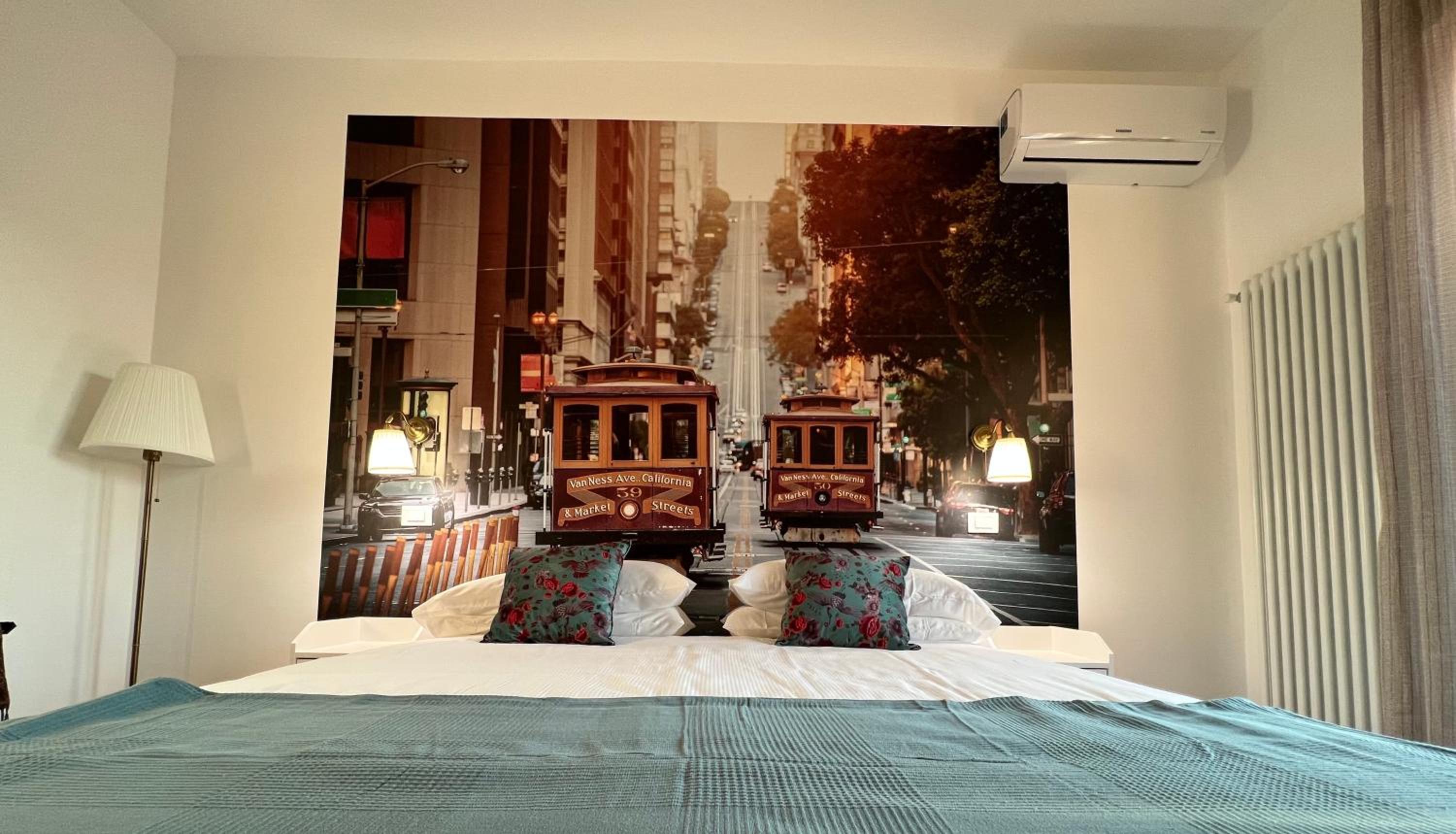 King Room with Balcony photo 3