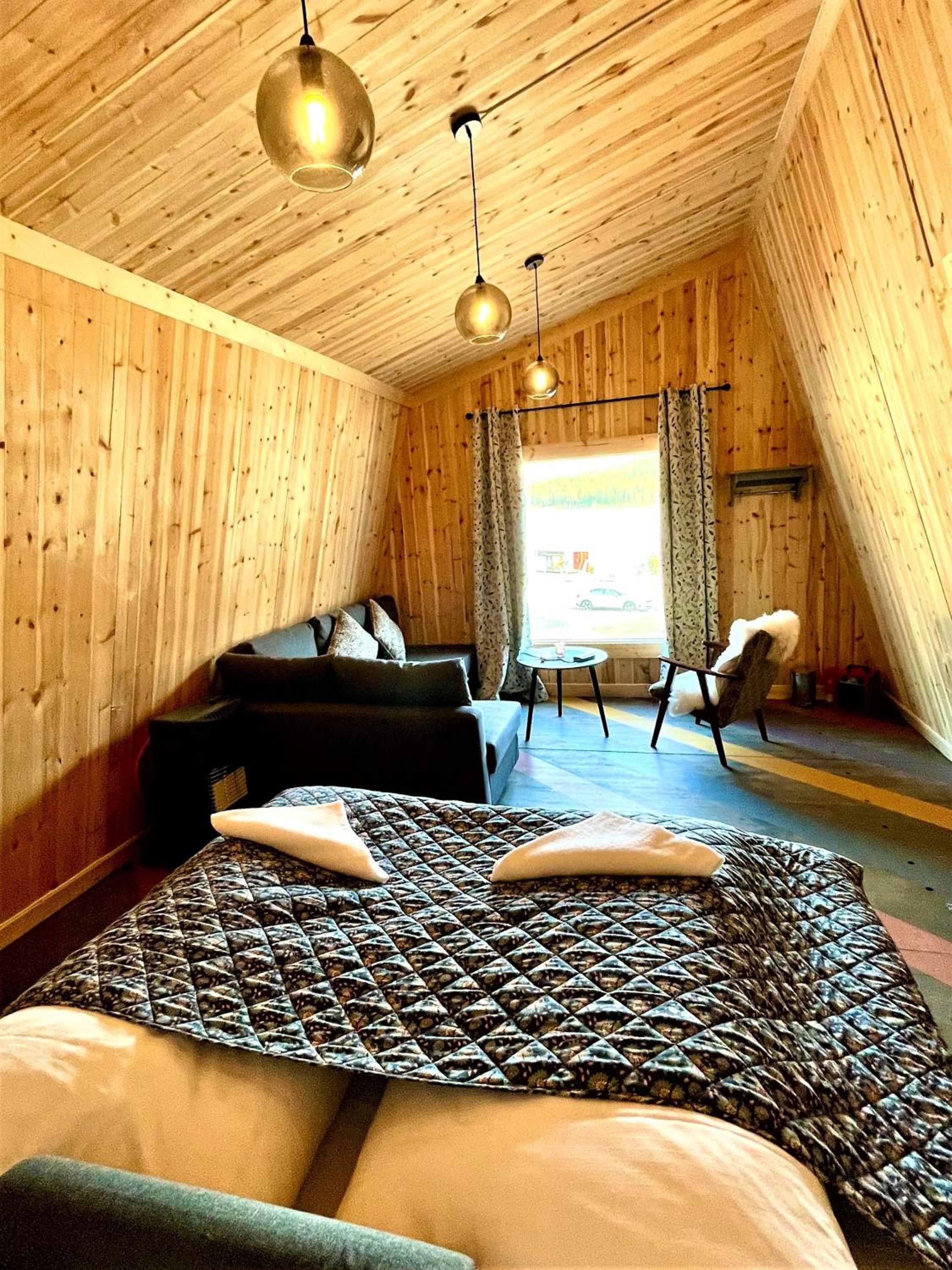 One-Bedroom Cottage - Photo 1