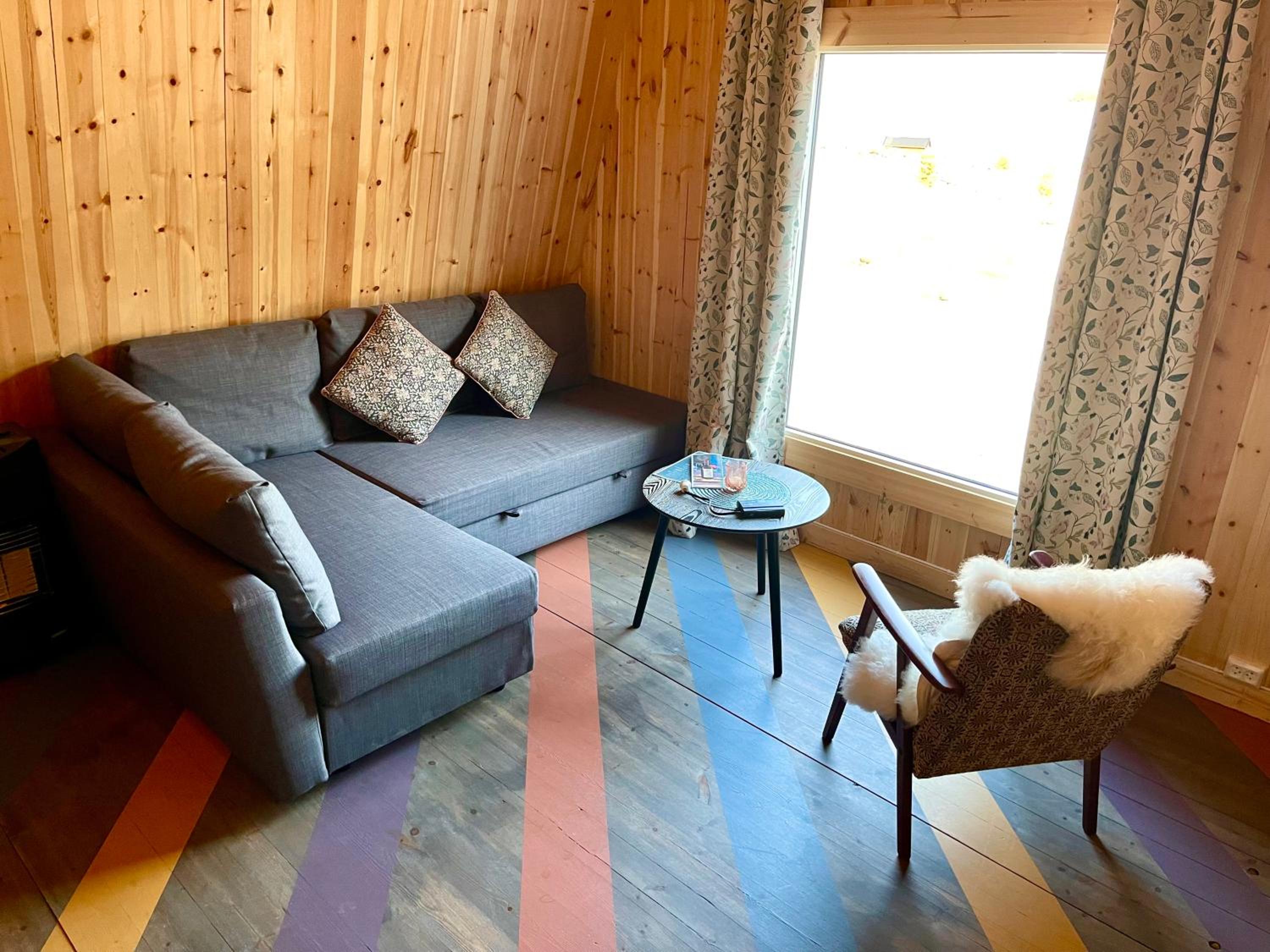 One-Bedroom Cottage - Photo 6