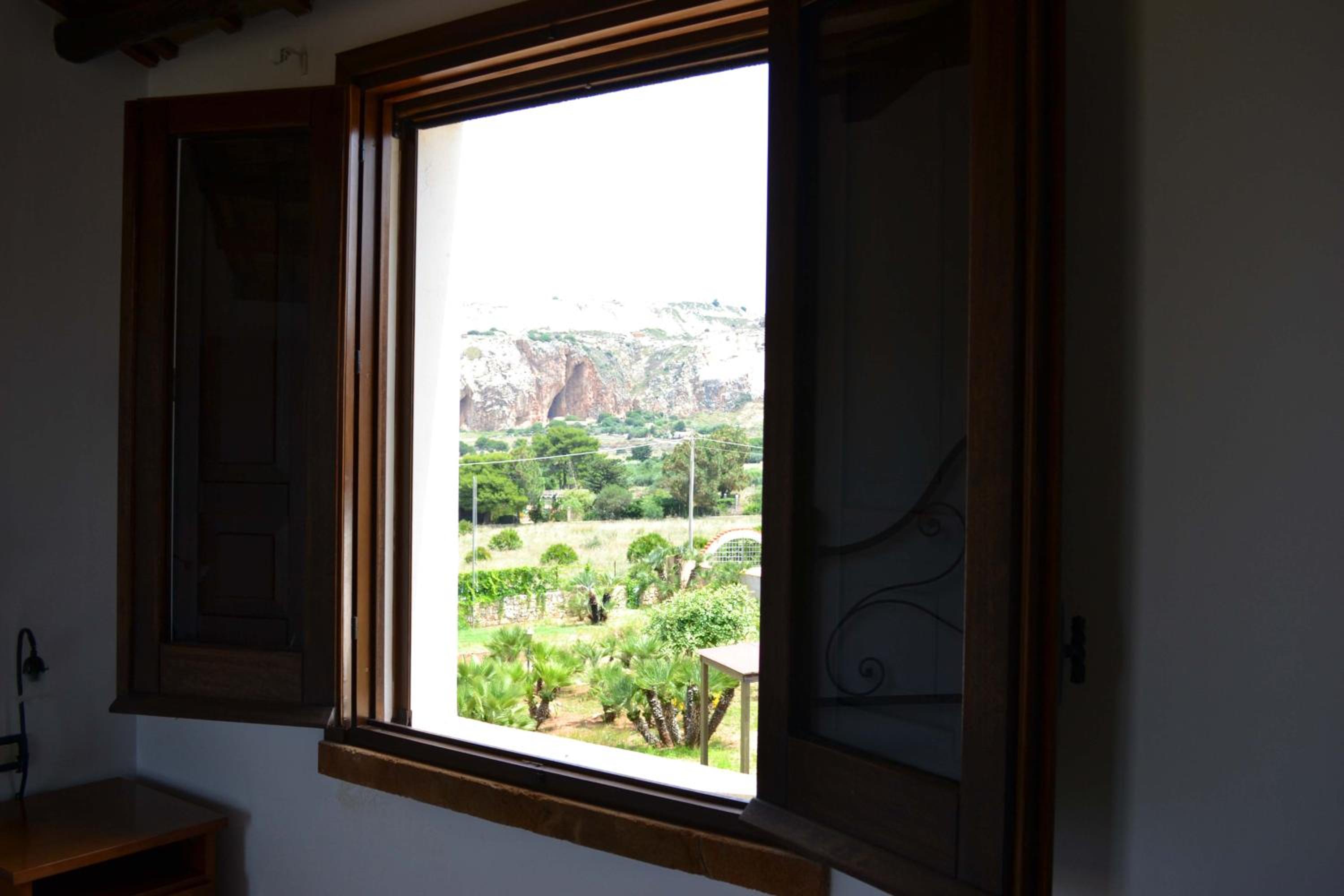 Comfort Triple Room - Photo 9