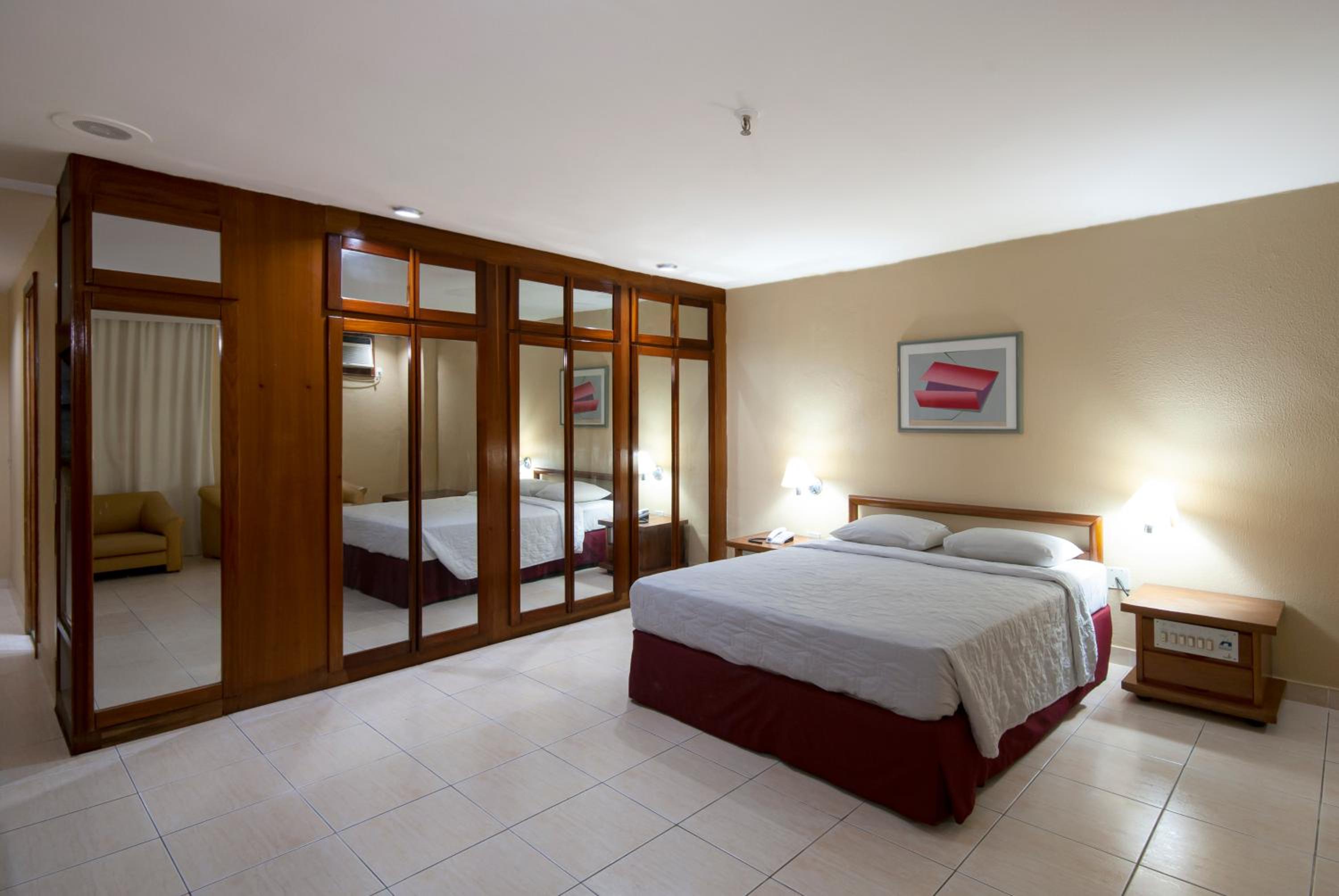 Executive Suite photo 3