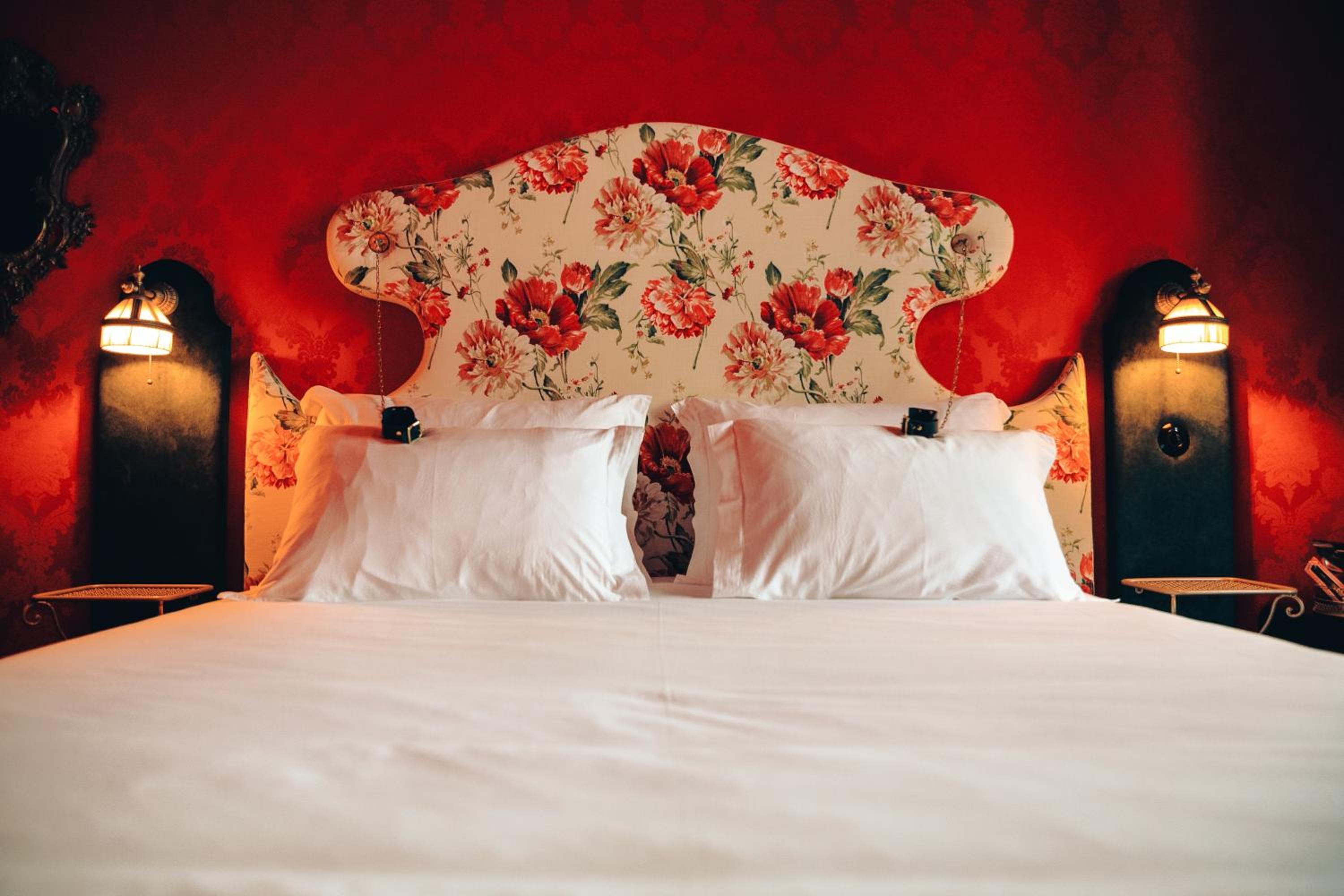 Double Room - Photo 9