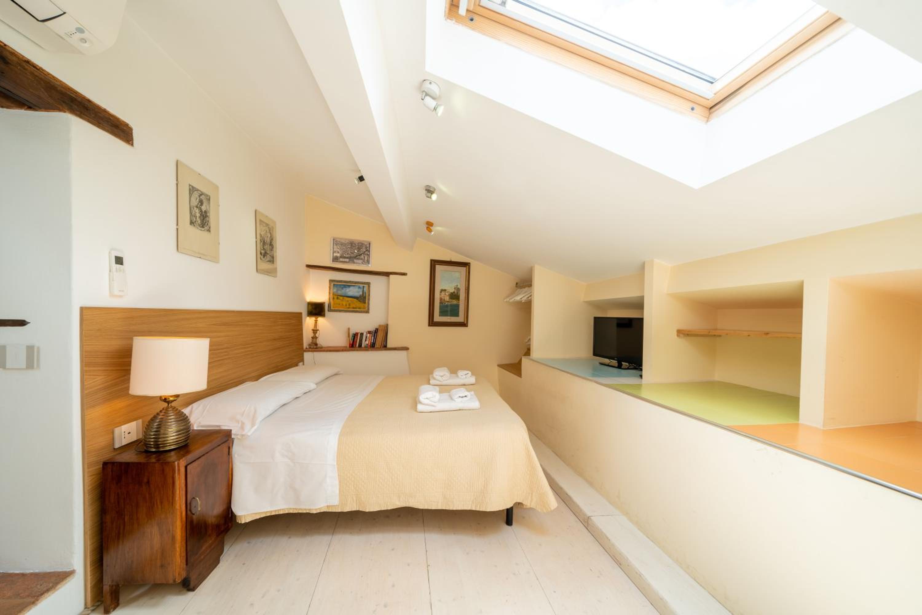 Double Room - Attic photo 1
