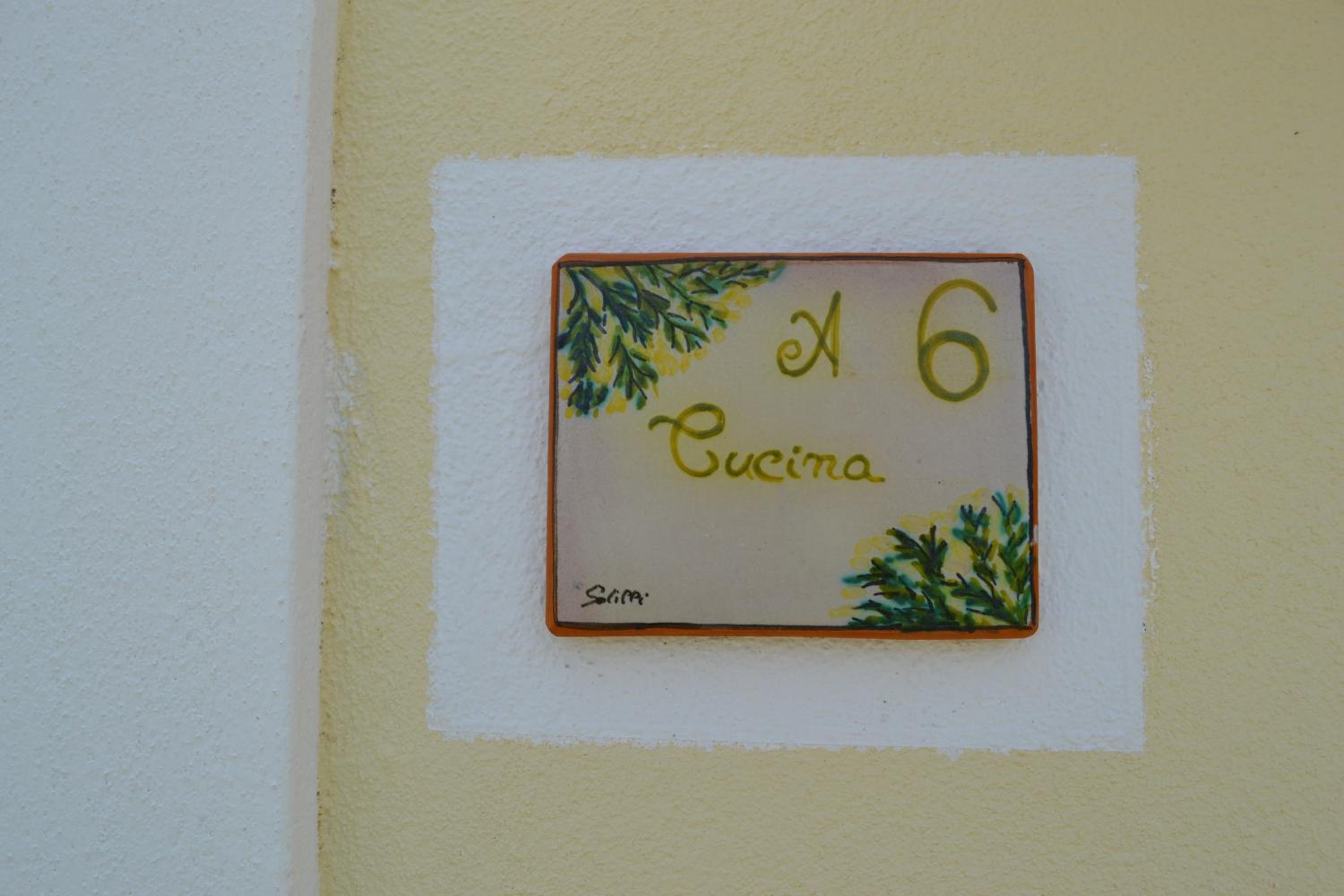 Small Double Room - Photo 4