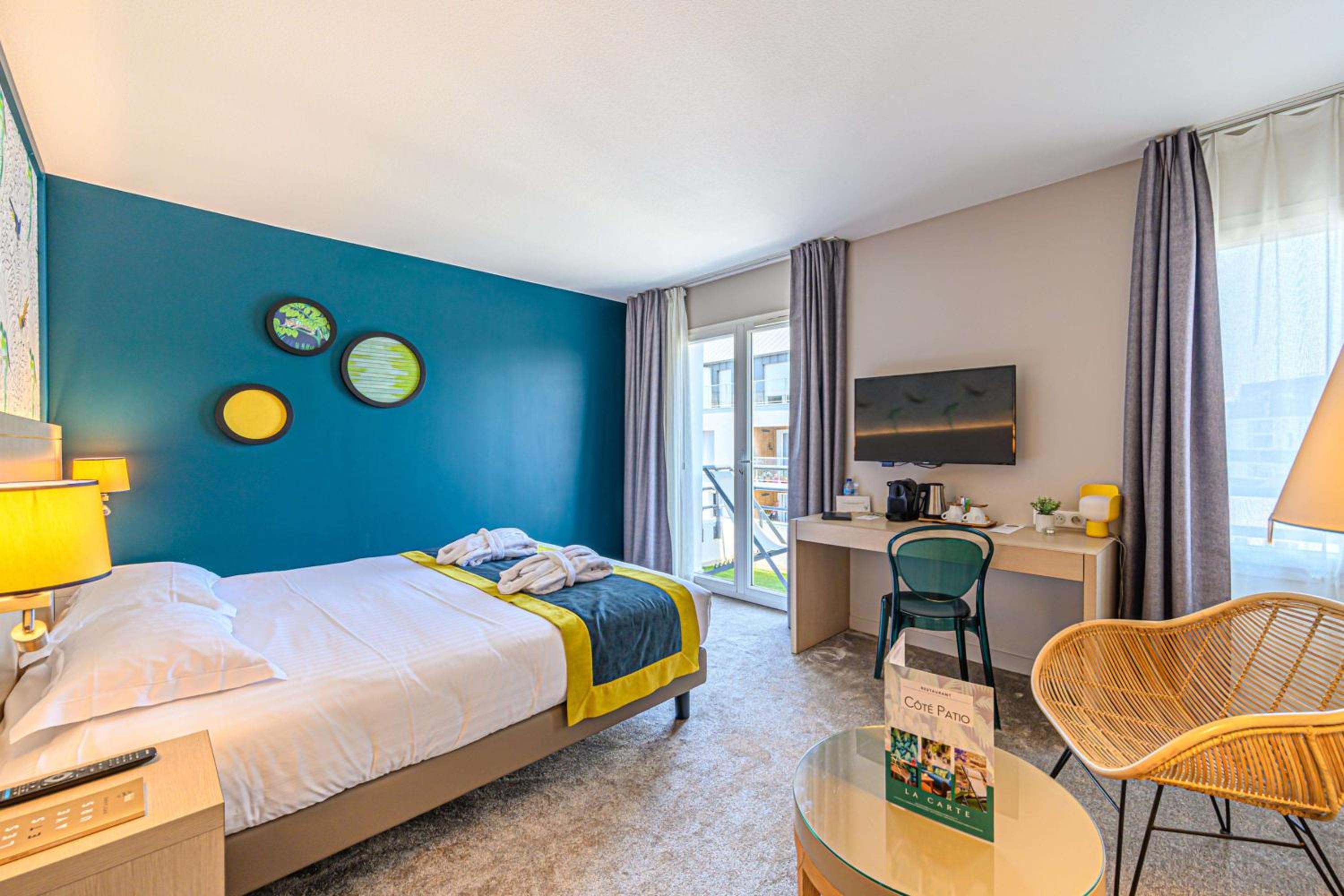 Superior King Room with Balcony