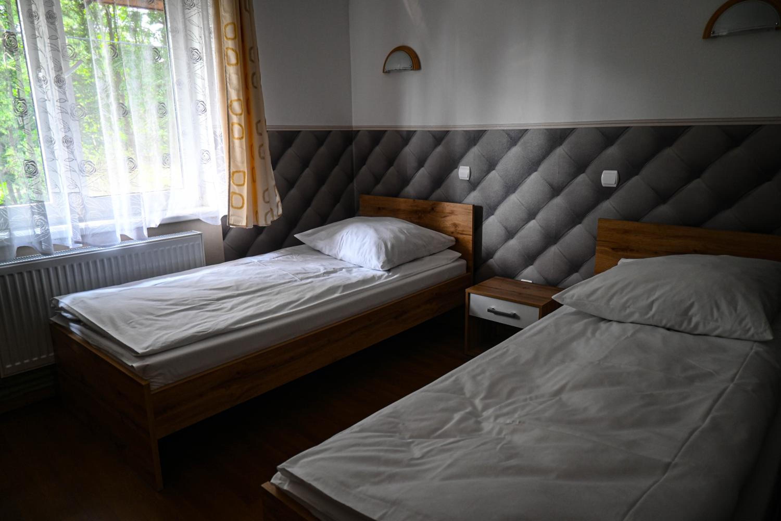 Deluxe Twin Room - Photo 2
