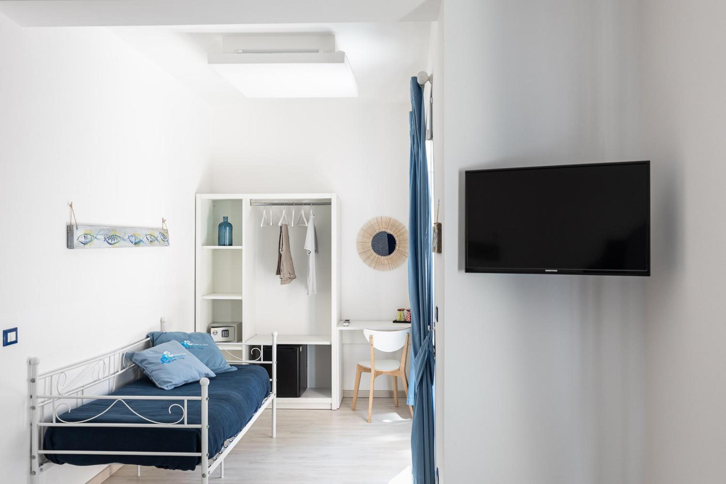 Triple Room with Terrace photo 1
