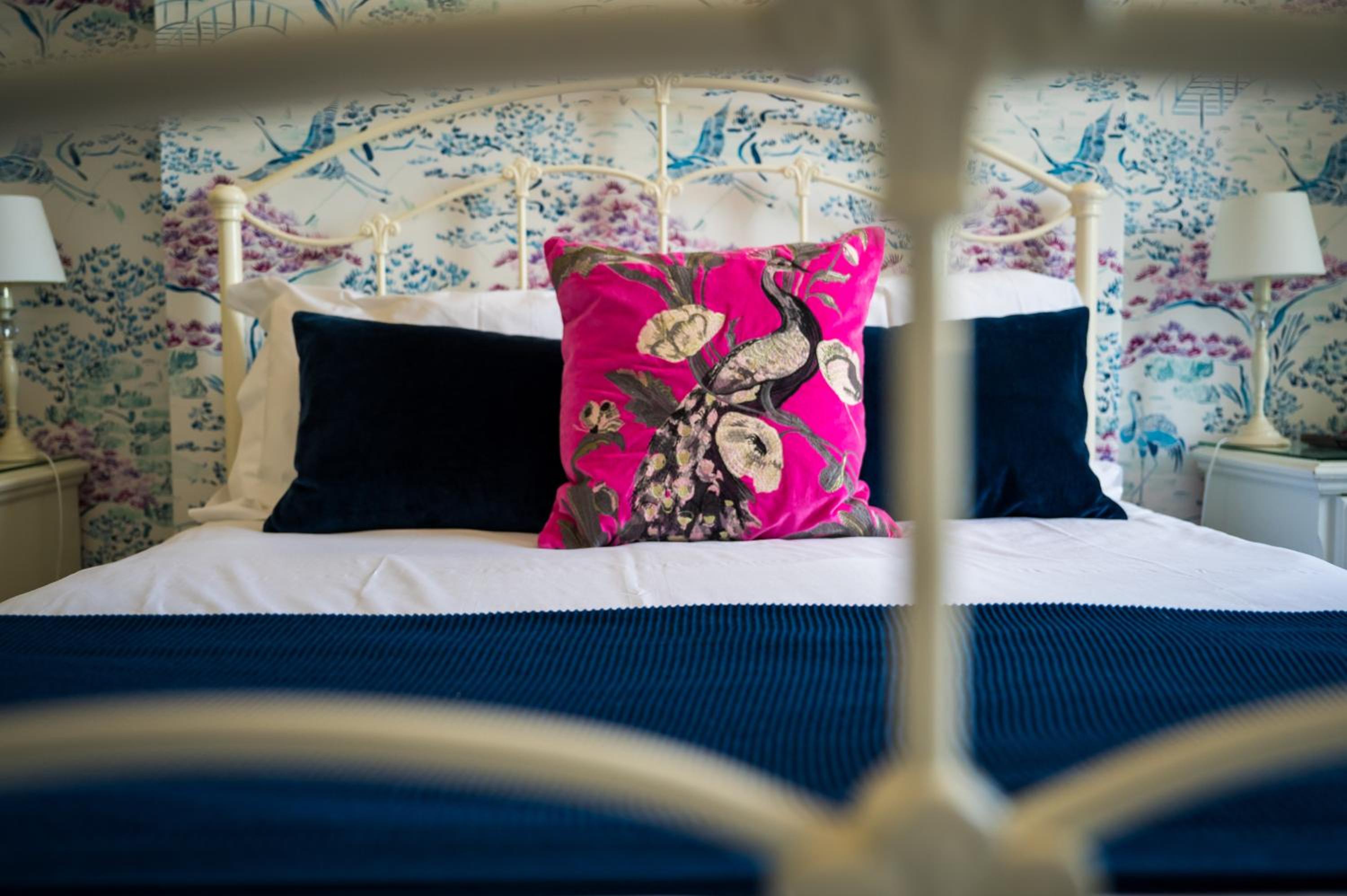 Superior Bedroom - Photo 6