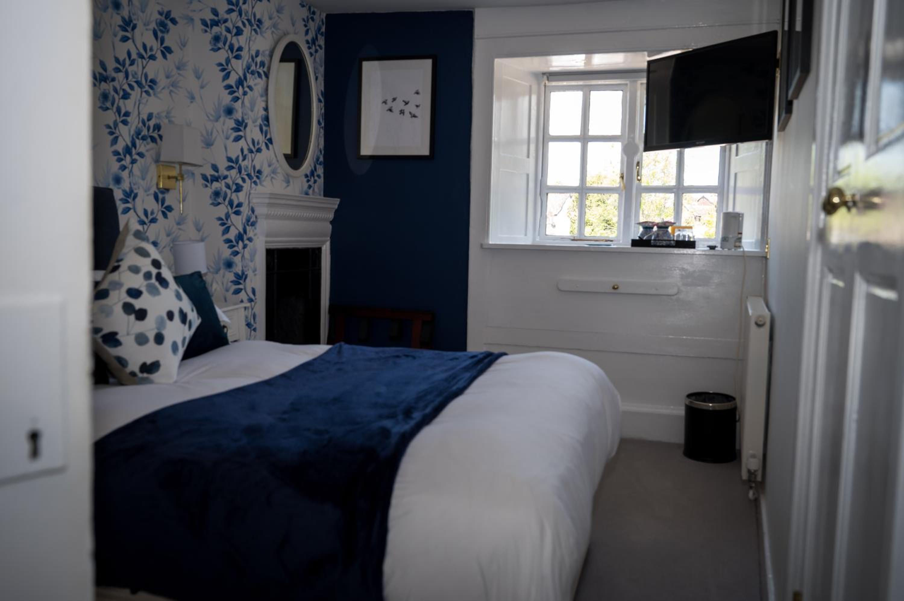 Standard Double Room photo 2
