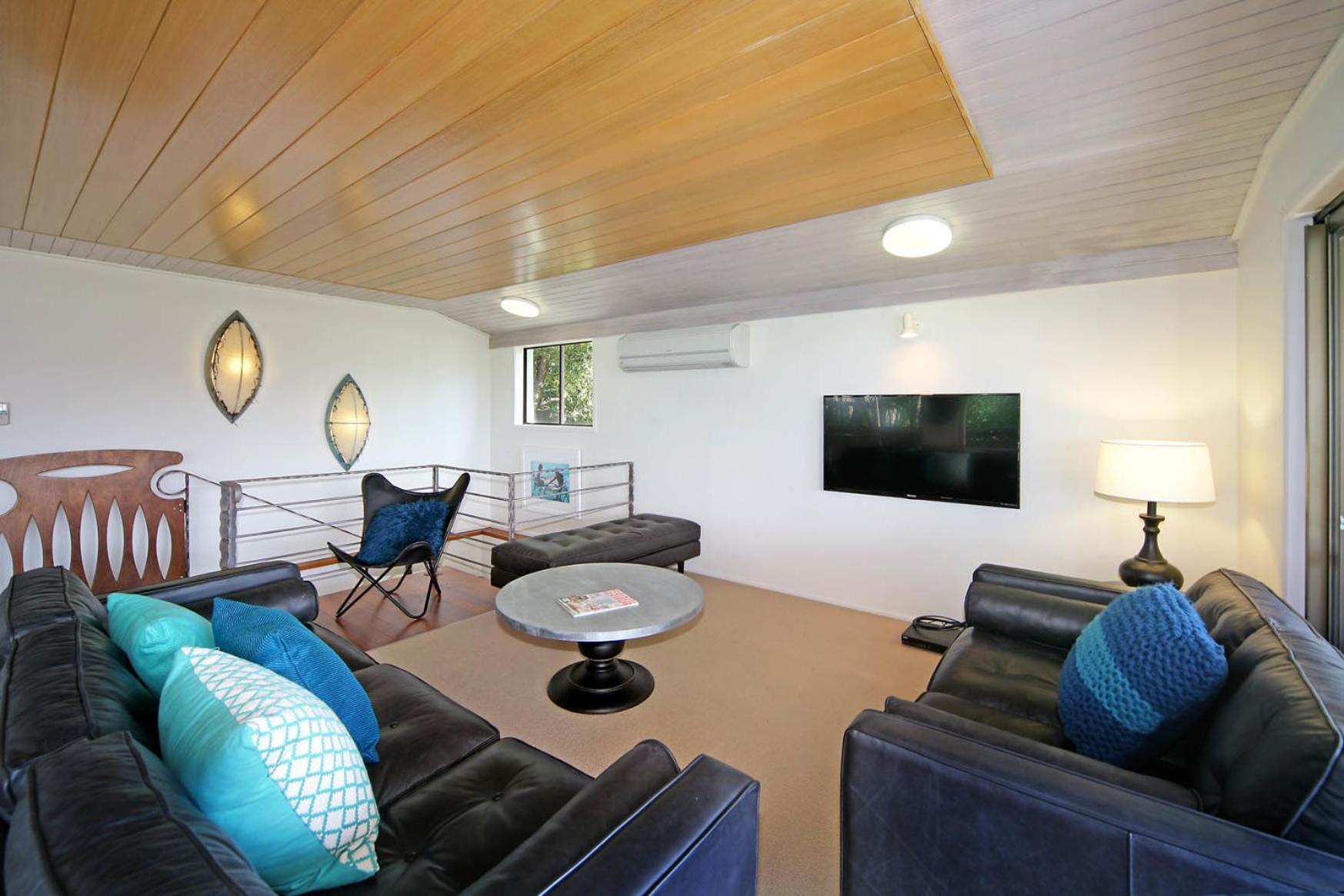 Four-Bedroom Holiday Home
