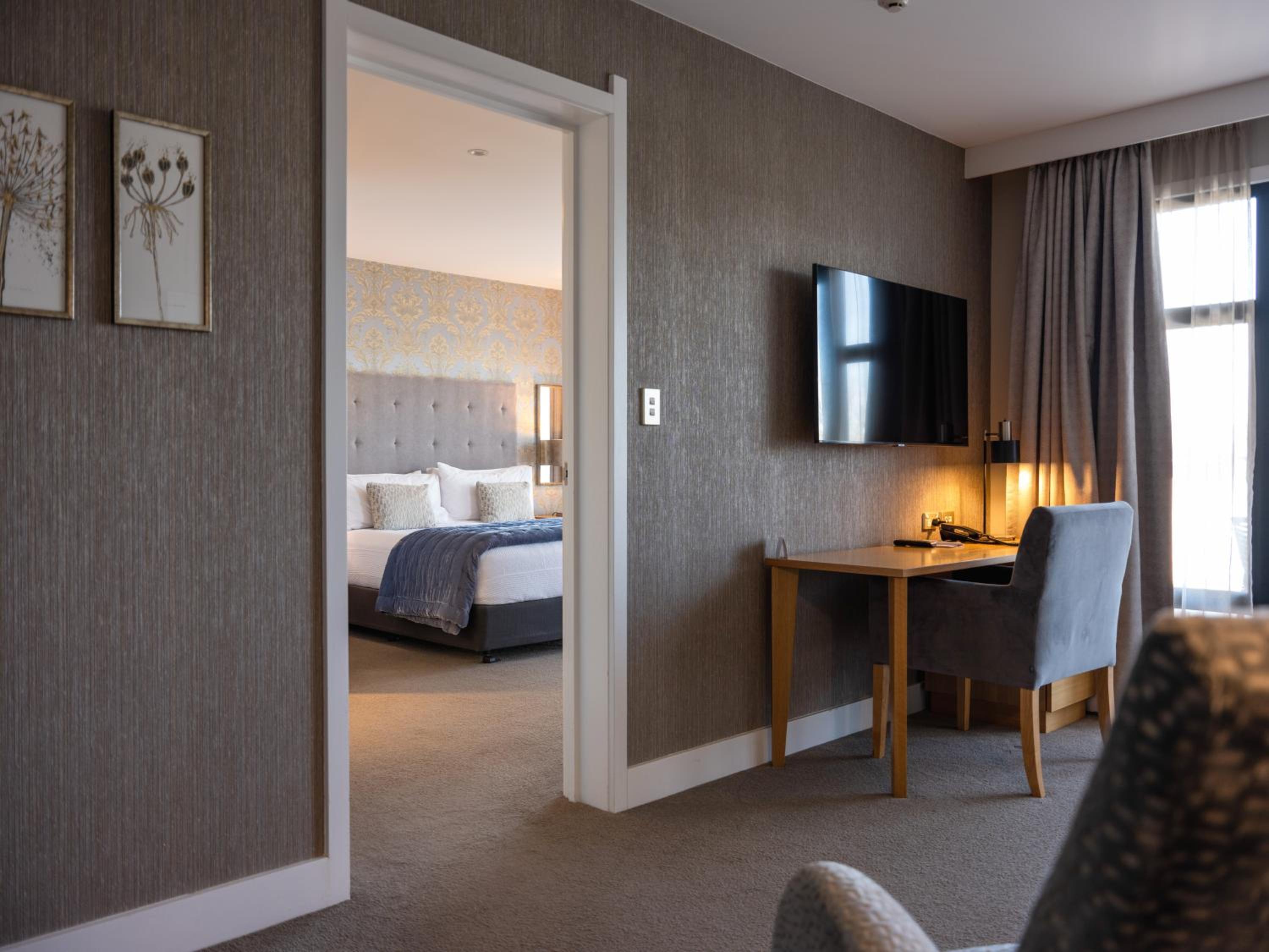 Premier One-Bedroom Suite