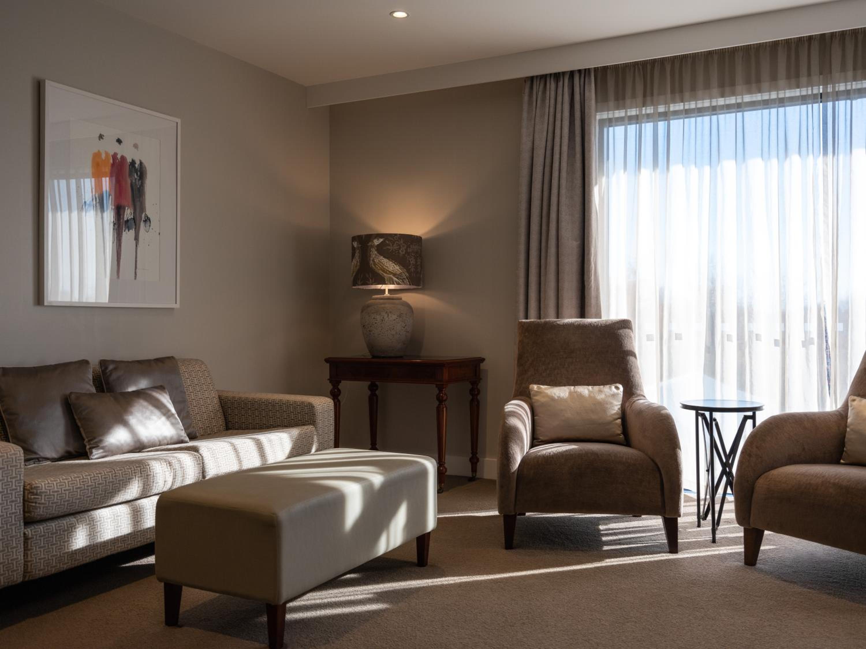 Royal One-Bedroom Suite