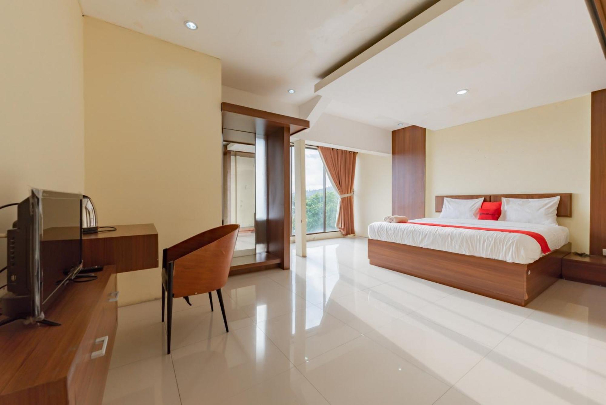 Suite - Photo 6