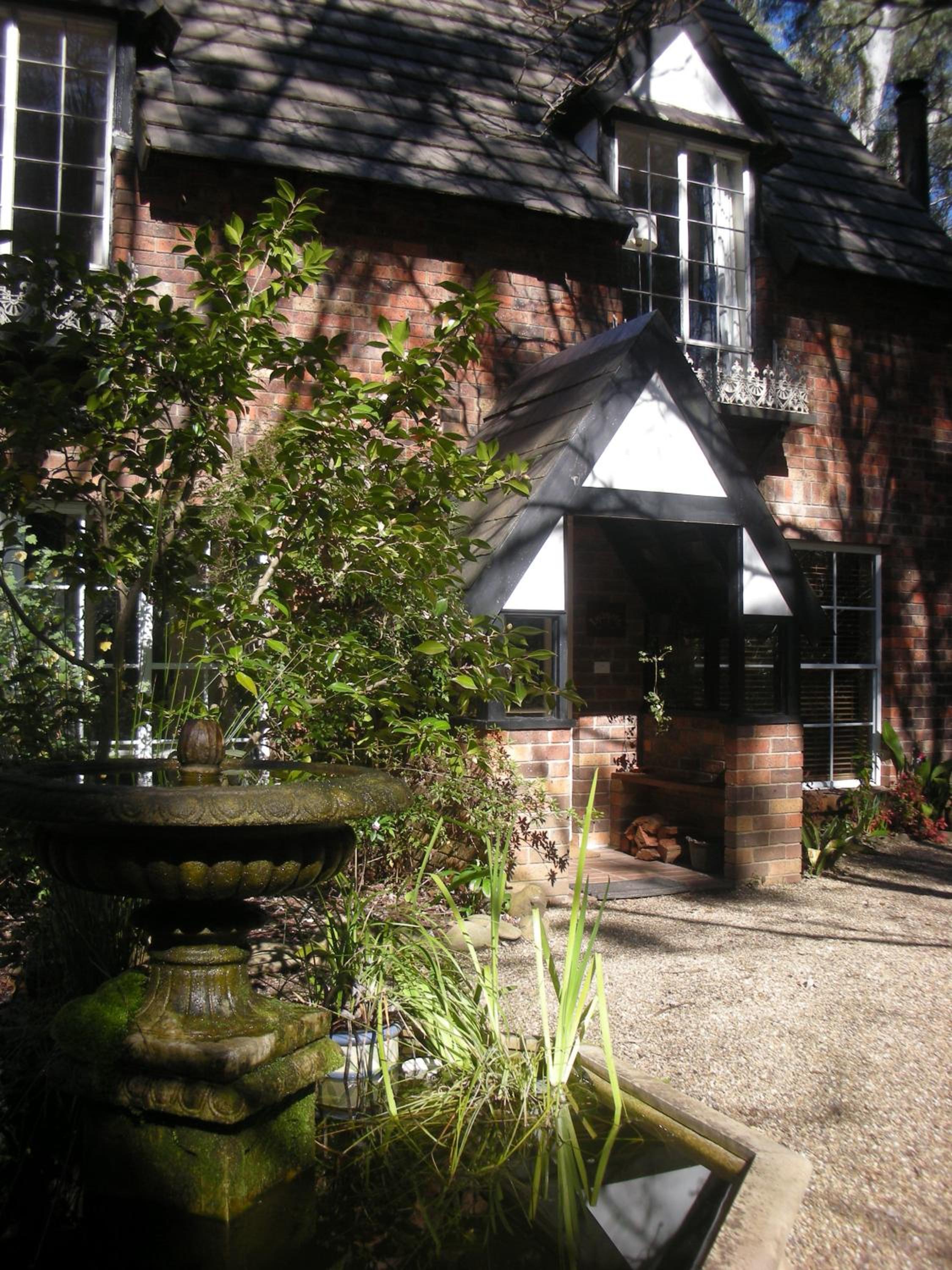 One-Bedroom Apartment - Lychgate photo 3