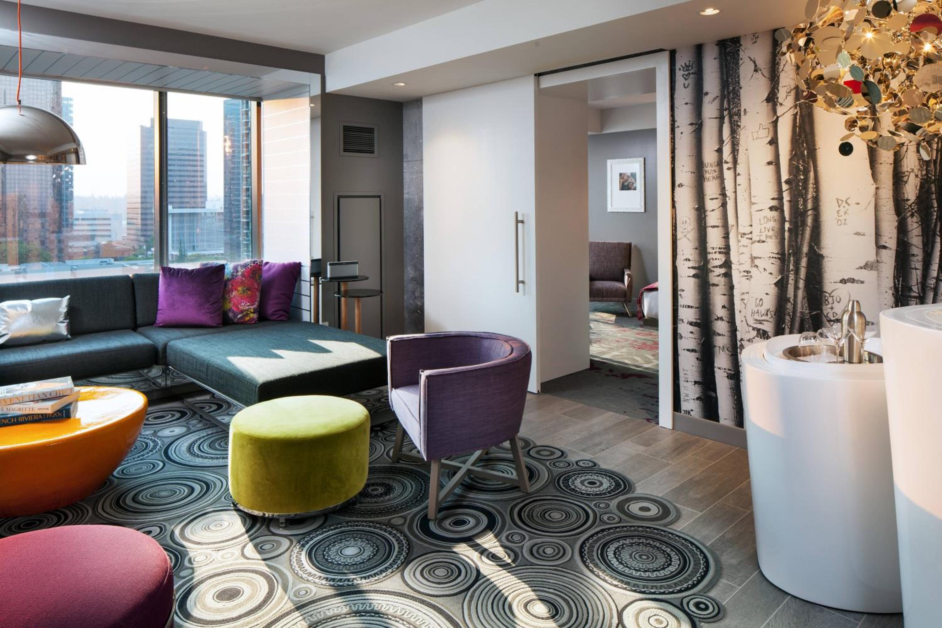 Marvelous, Suite, 1 King, City view photo 3