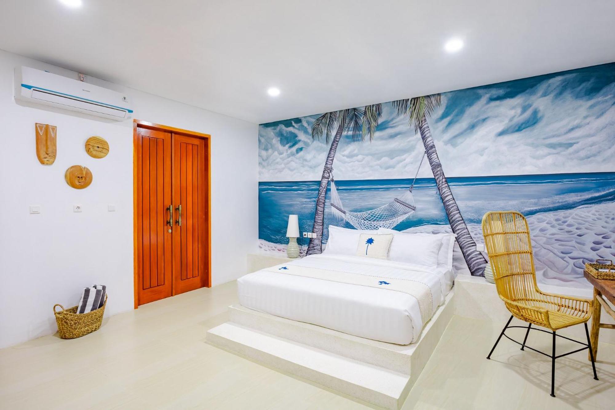 Bungalow with Sea View - Photo 1