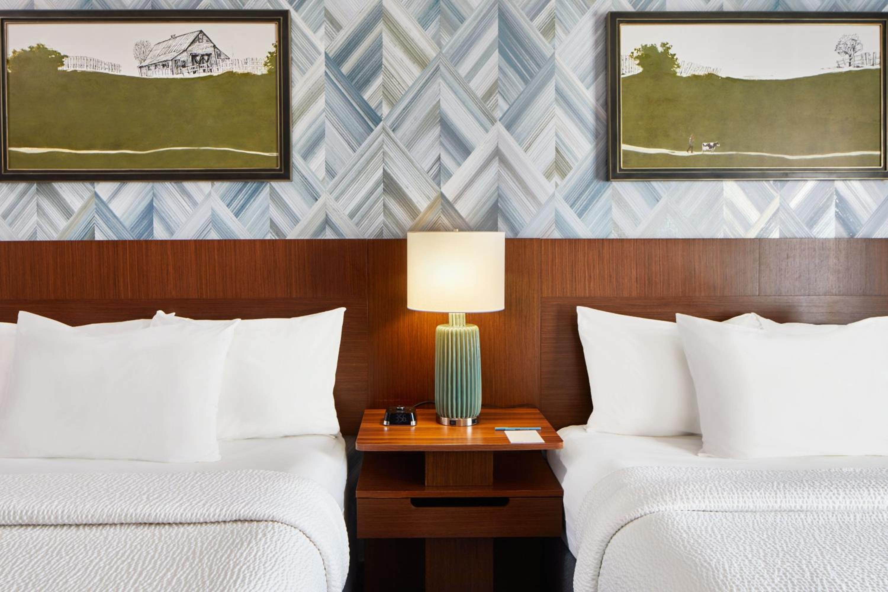 Queen Room with Two Queen Beds - Hearing Accessible photo 2