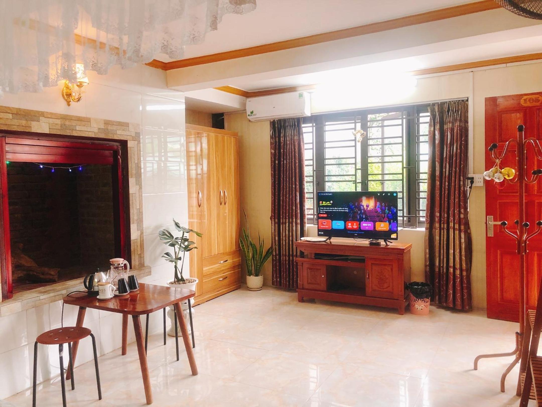 Double Room with Private External Bathroom