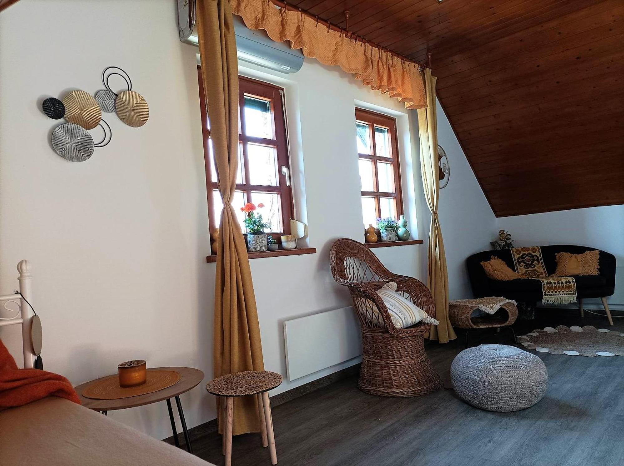 Apartment photo 2