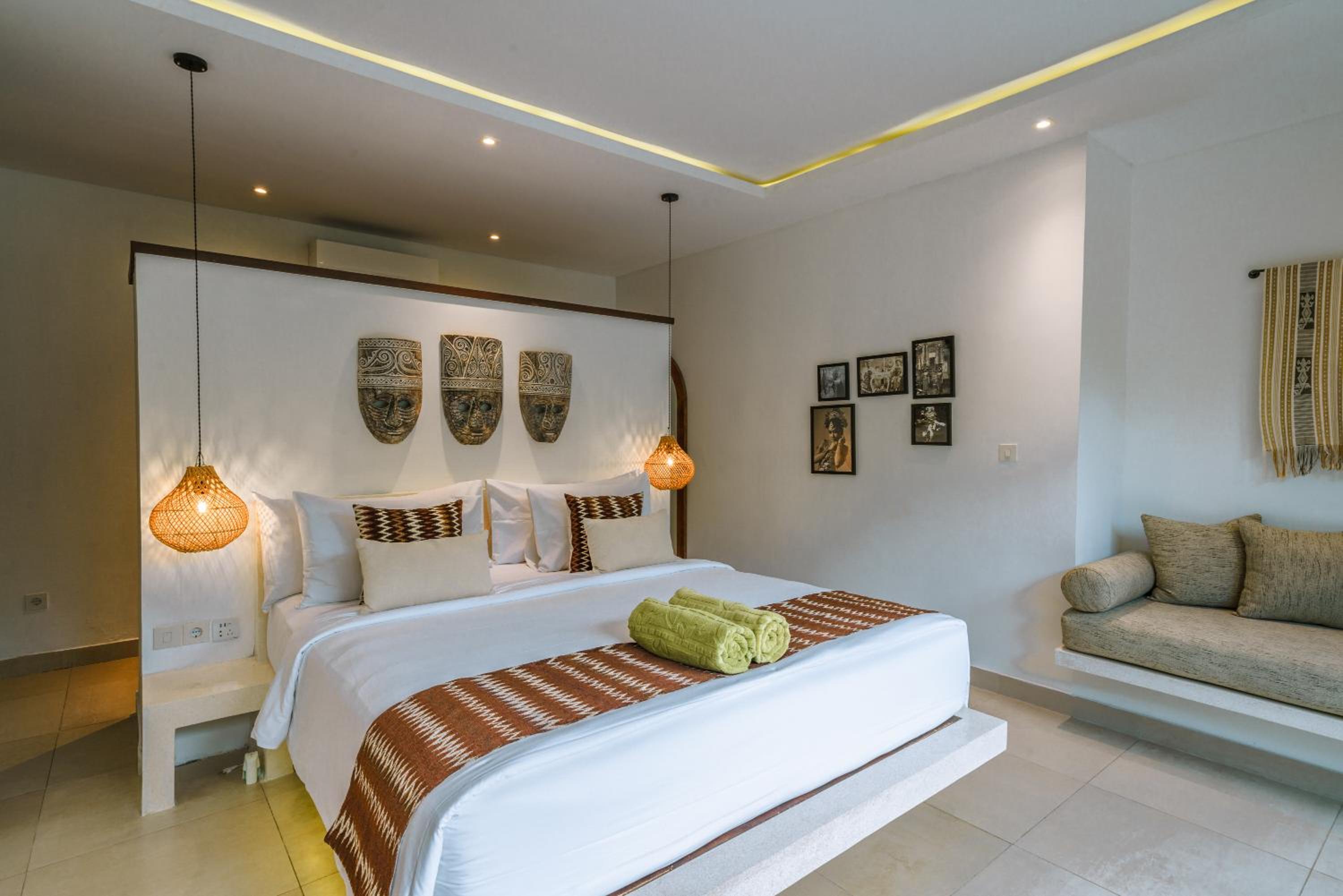 Three-Bedroom Luxury Pool Villa Paddy View - Photo 17