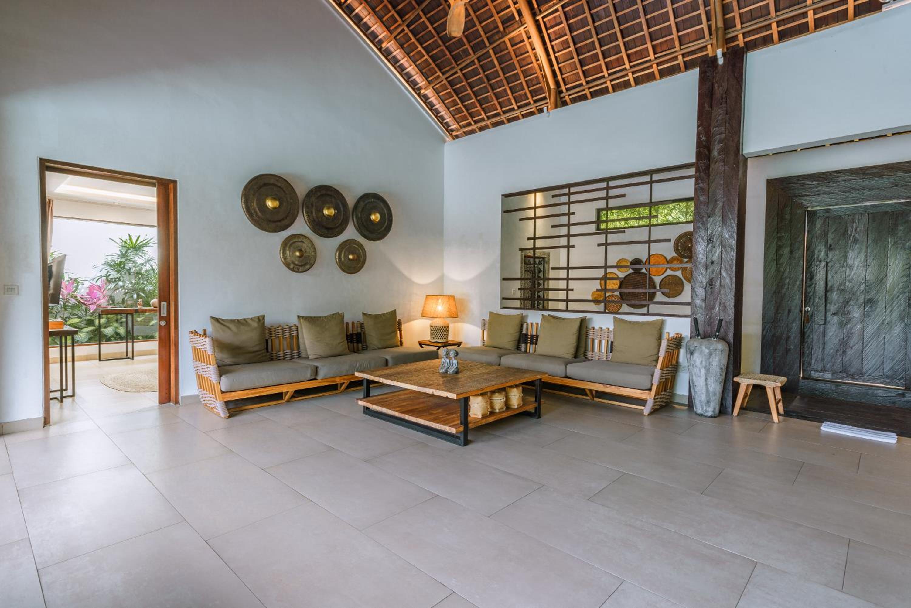Three-Bedroom Luxury Pool Villa Jungle View - Photo 1