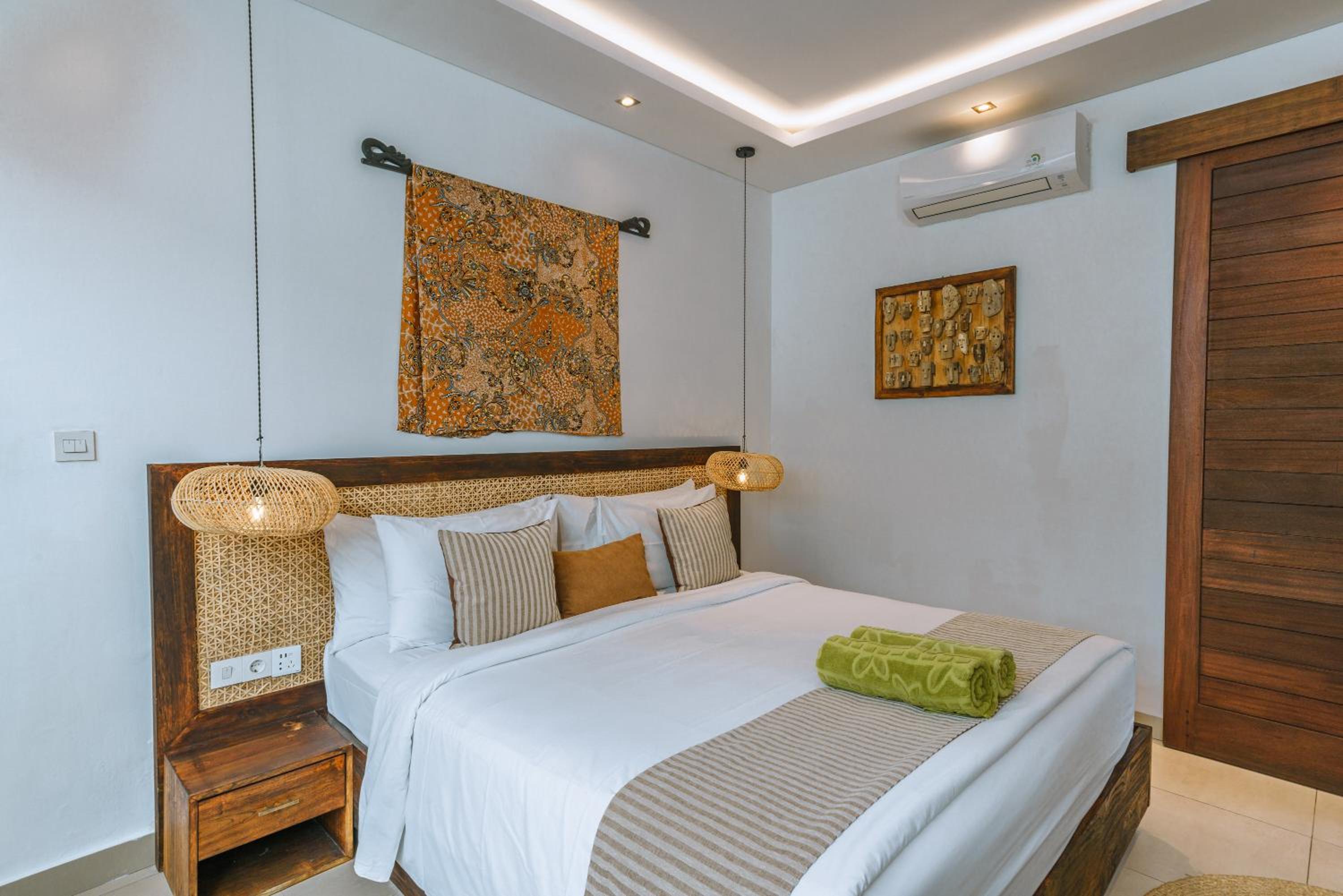Three-Bedroom Luxury Pool Villa Jungle View - Photo 5