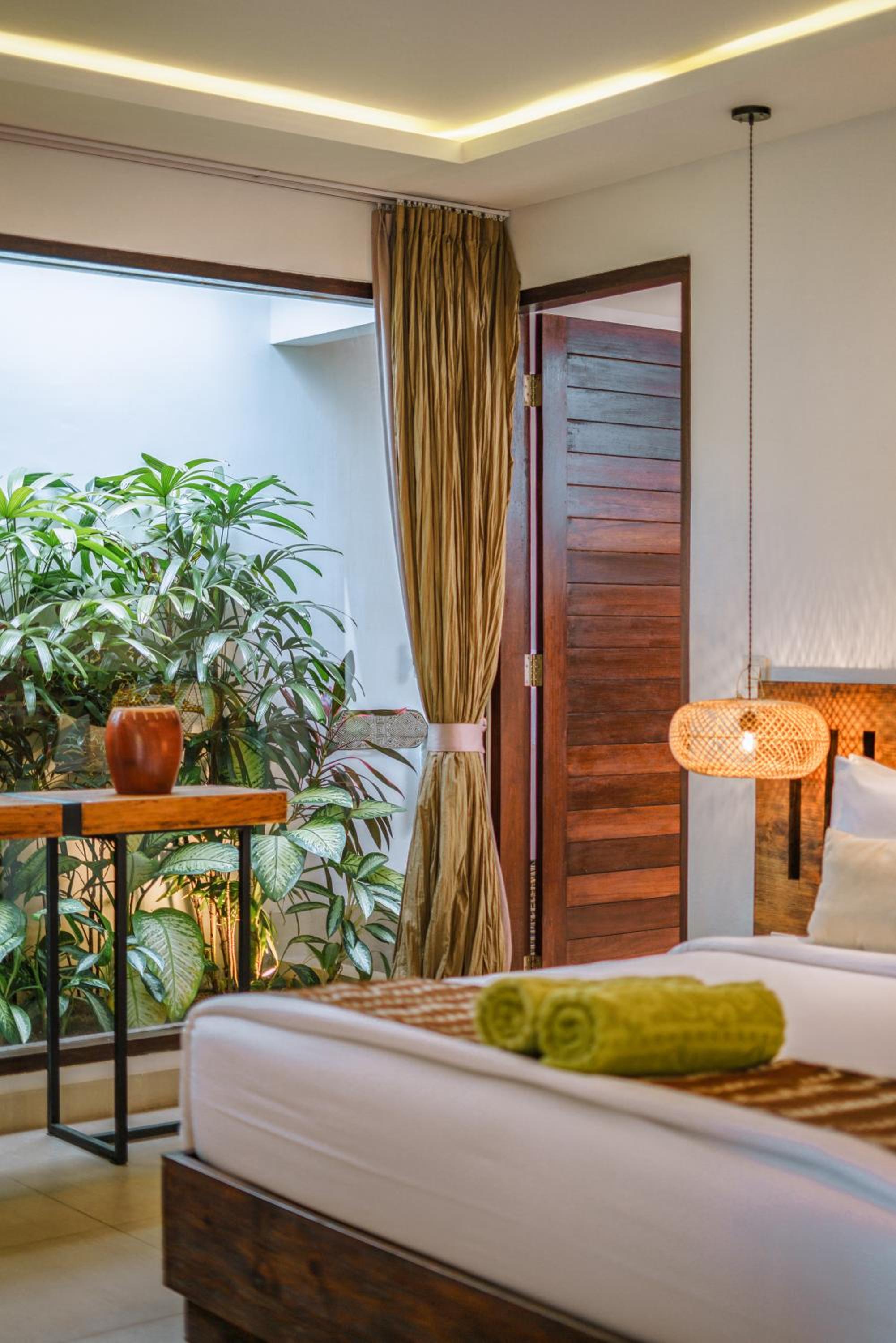 Three-Bedroom Luxury Pool Villa Jungle View - Photo 7