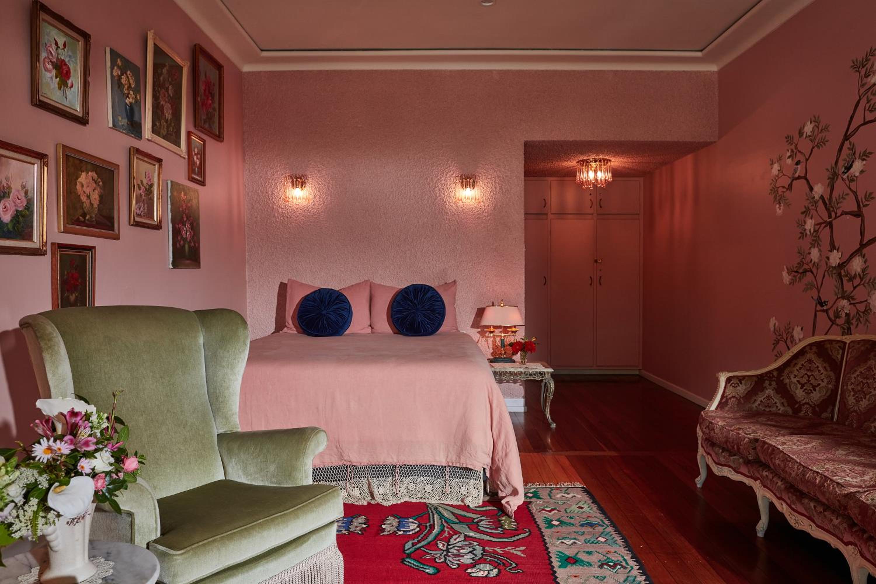 Single Room with Bathroom photo 3