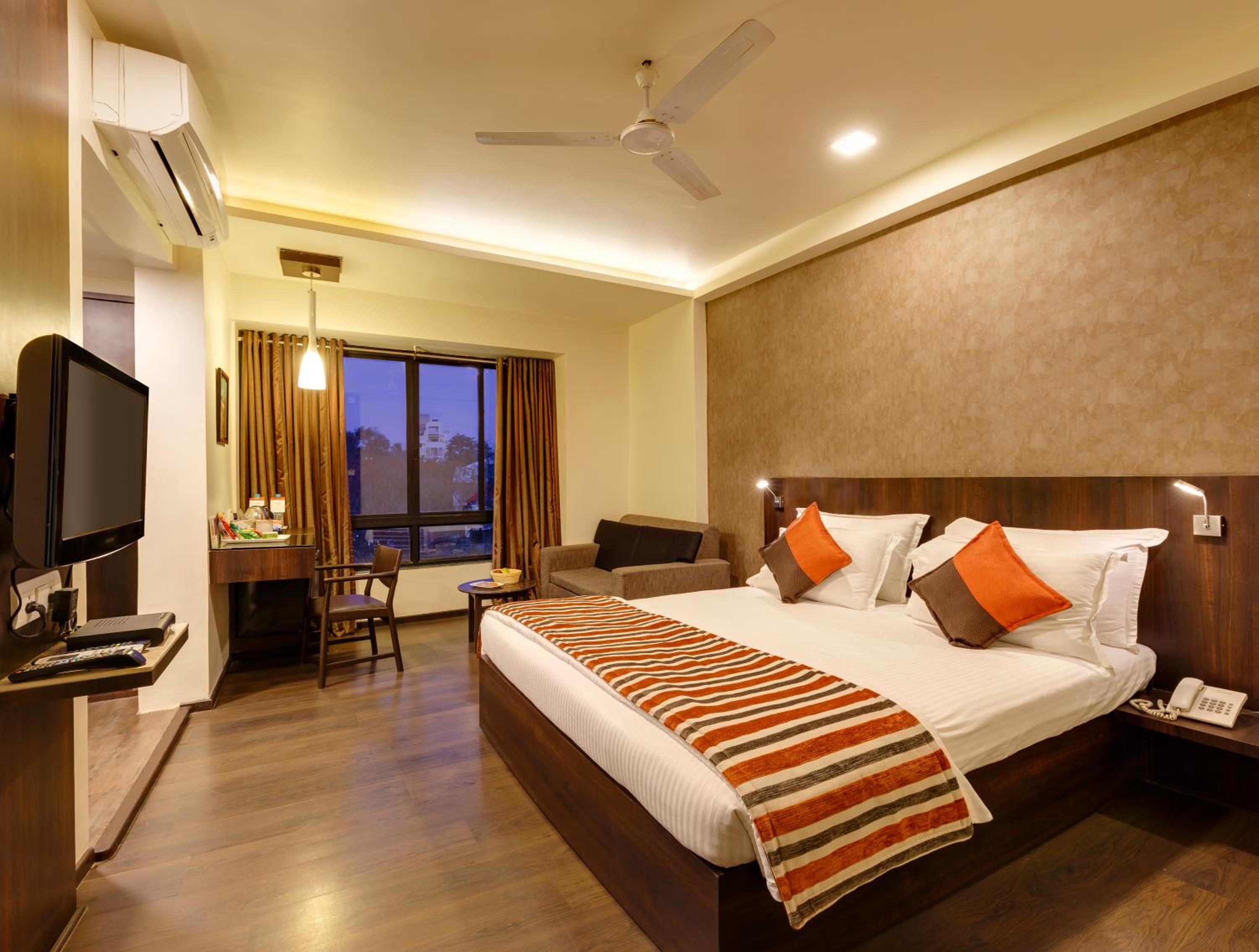 Deluxe Queen Room photo 3