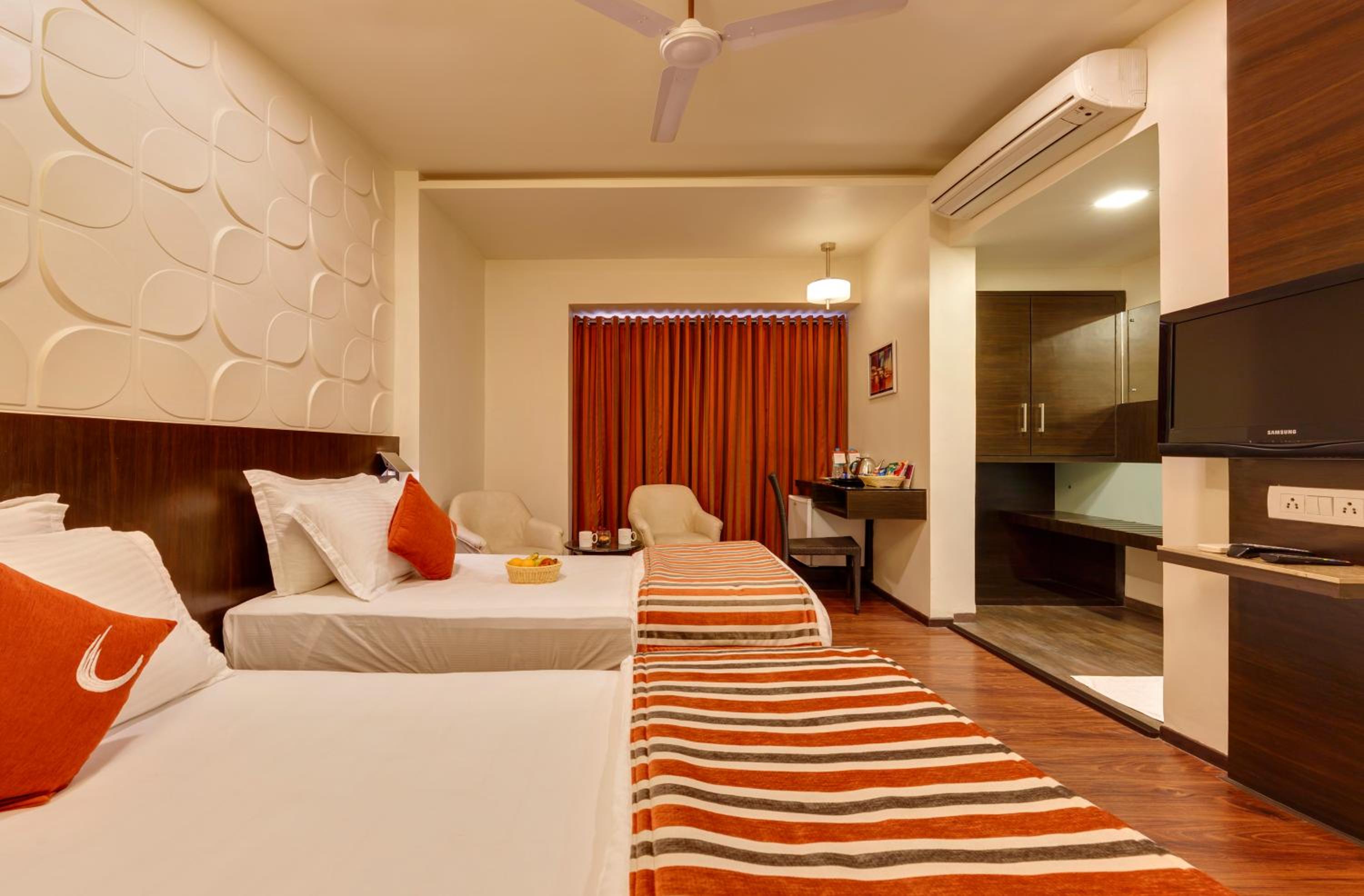 Deluxe Twin Room photo 3