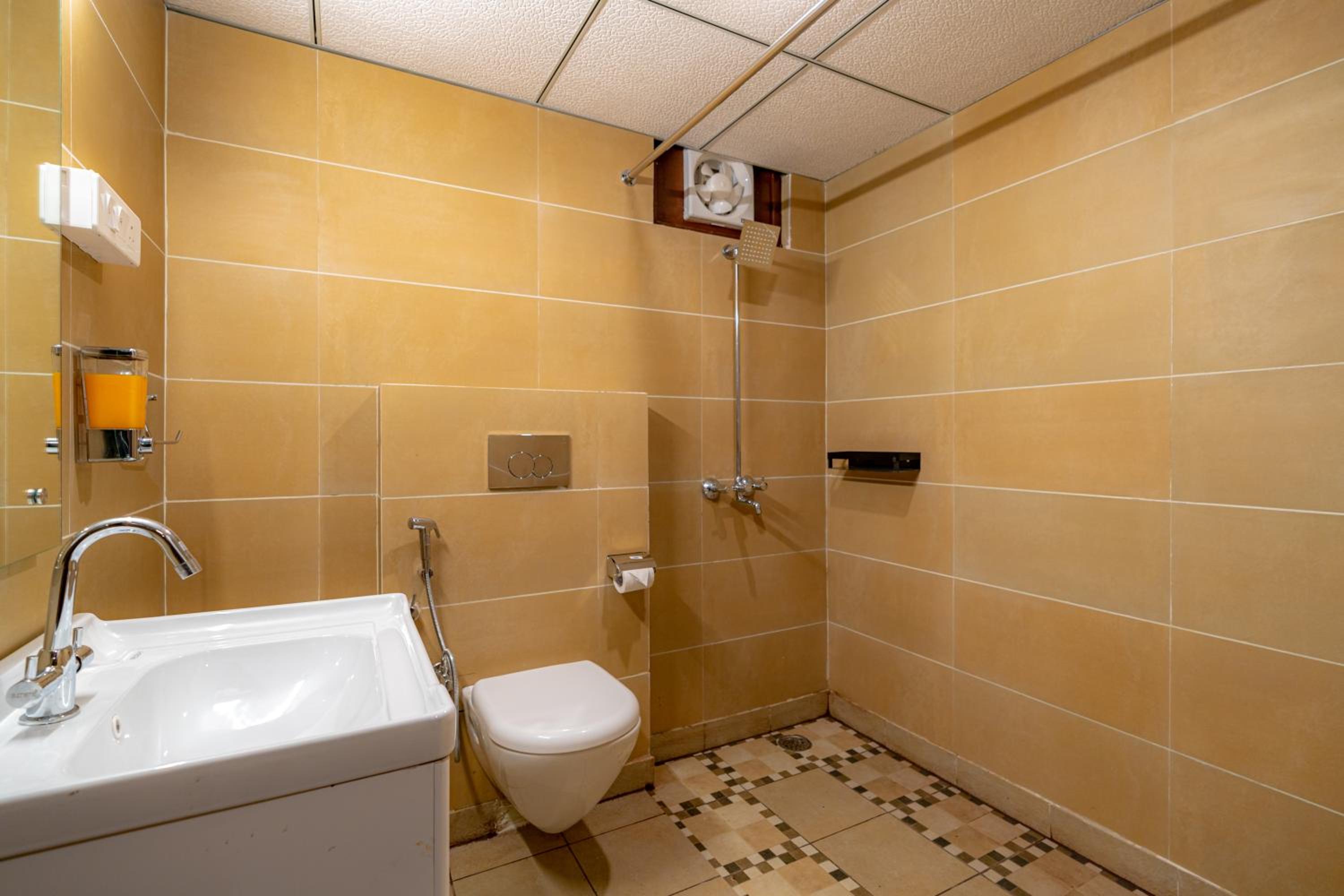  Standard Double Room x B Block photo 2