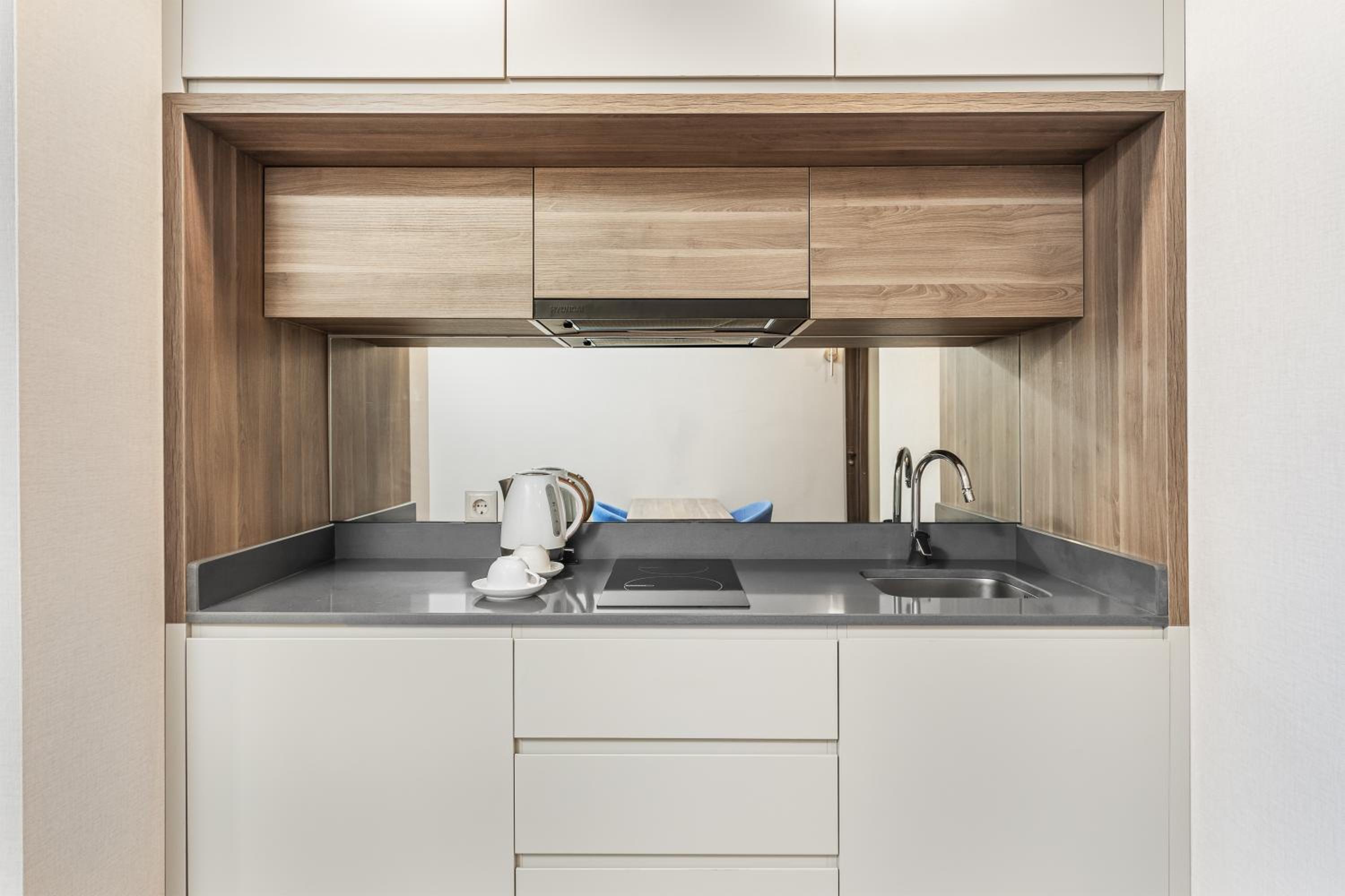 One-Bedroom Apartment - Photo 8