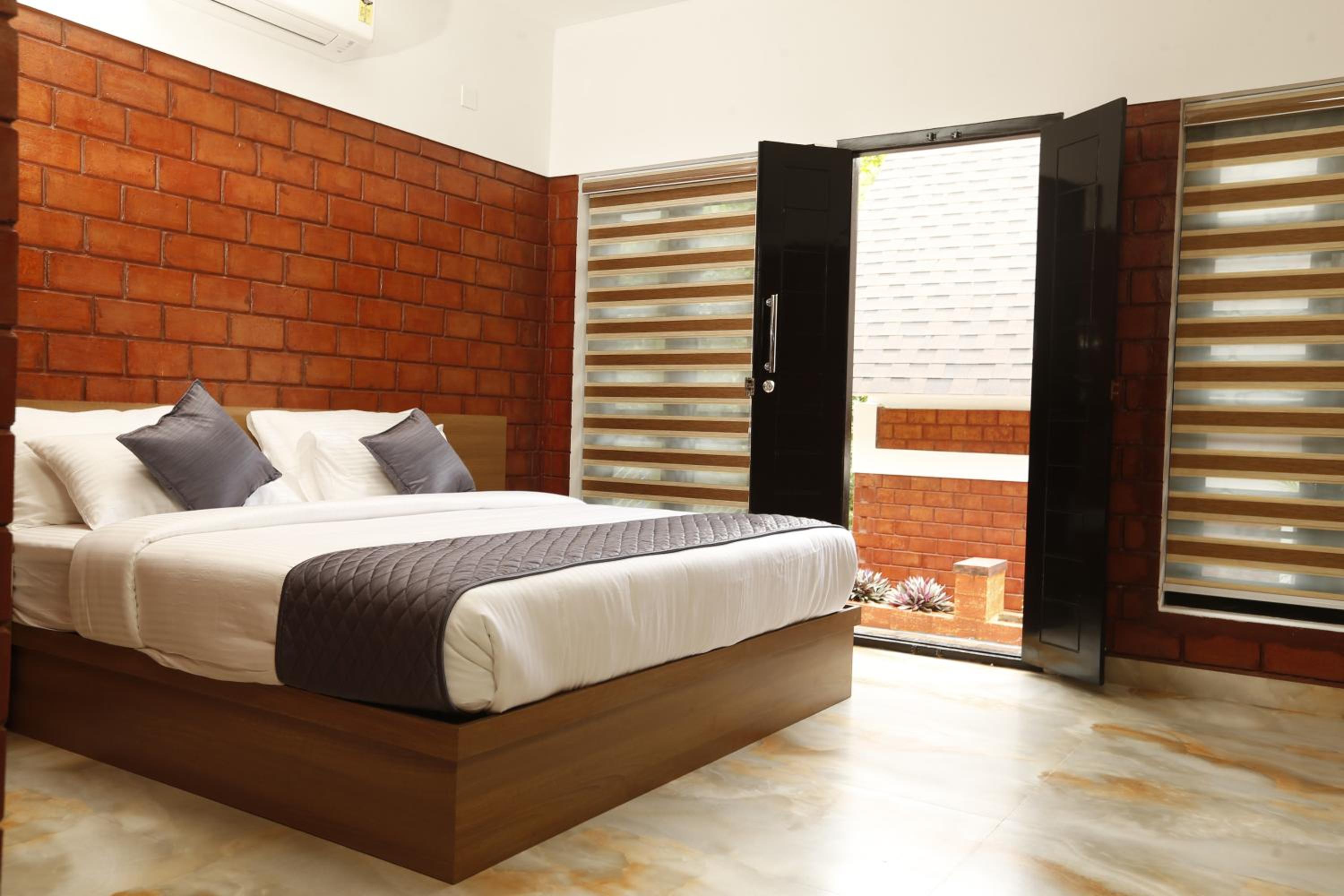 King Room With Mountain View photo 1