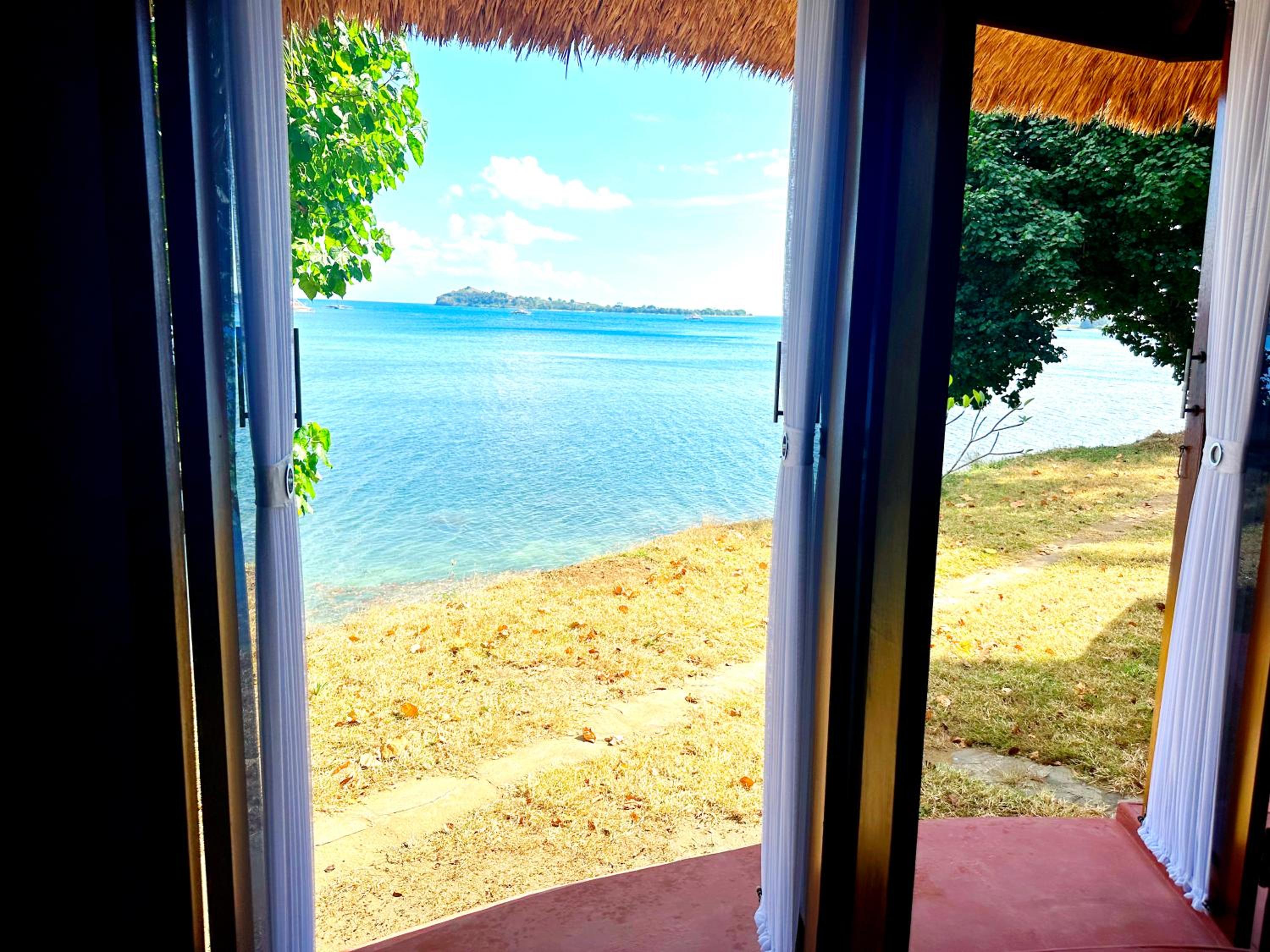 Double Room with Sea View - Photo 7