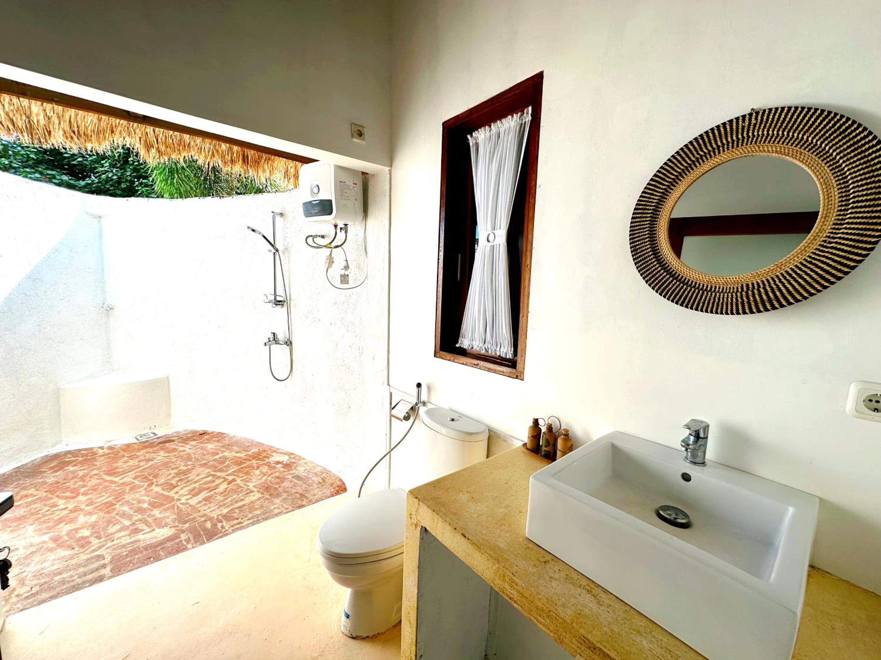 Double Room with Sea View - Photo 6